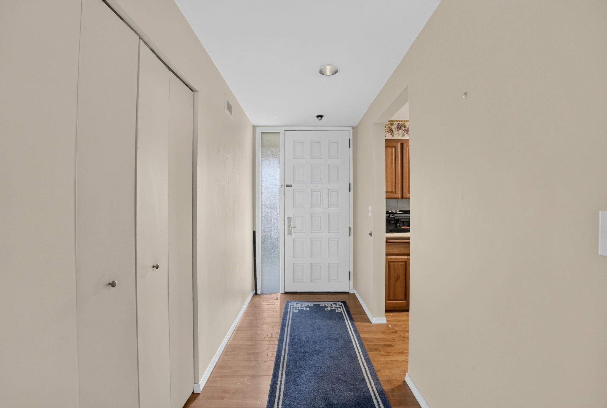 700 W 7th Ave - Photo 9