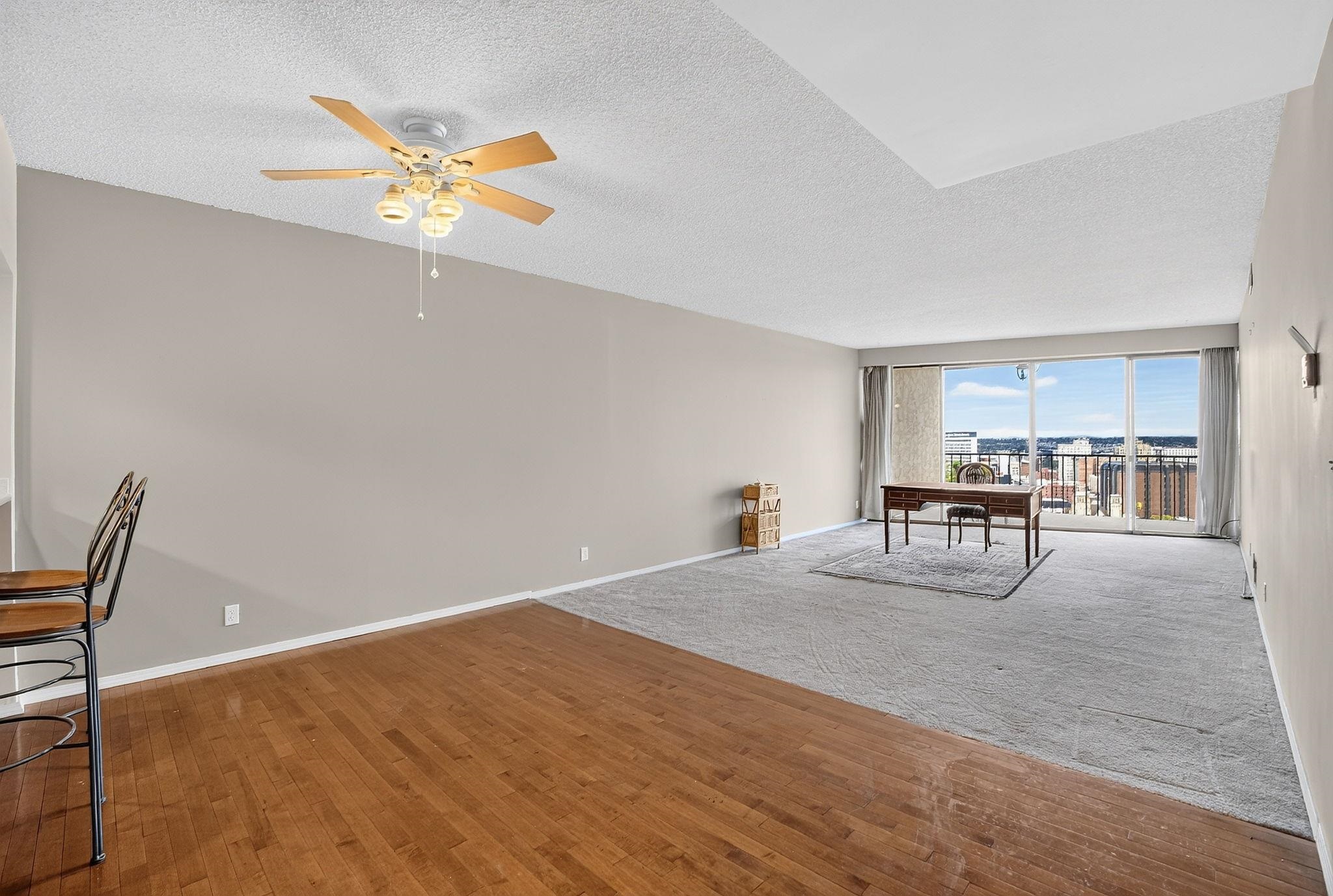700 W 7th Ave - Photo 10