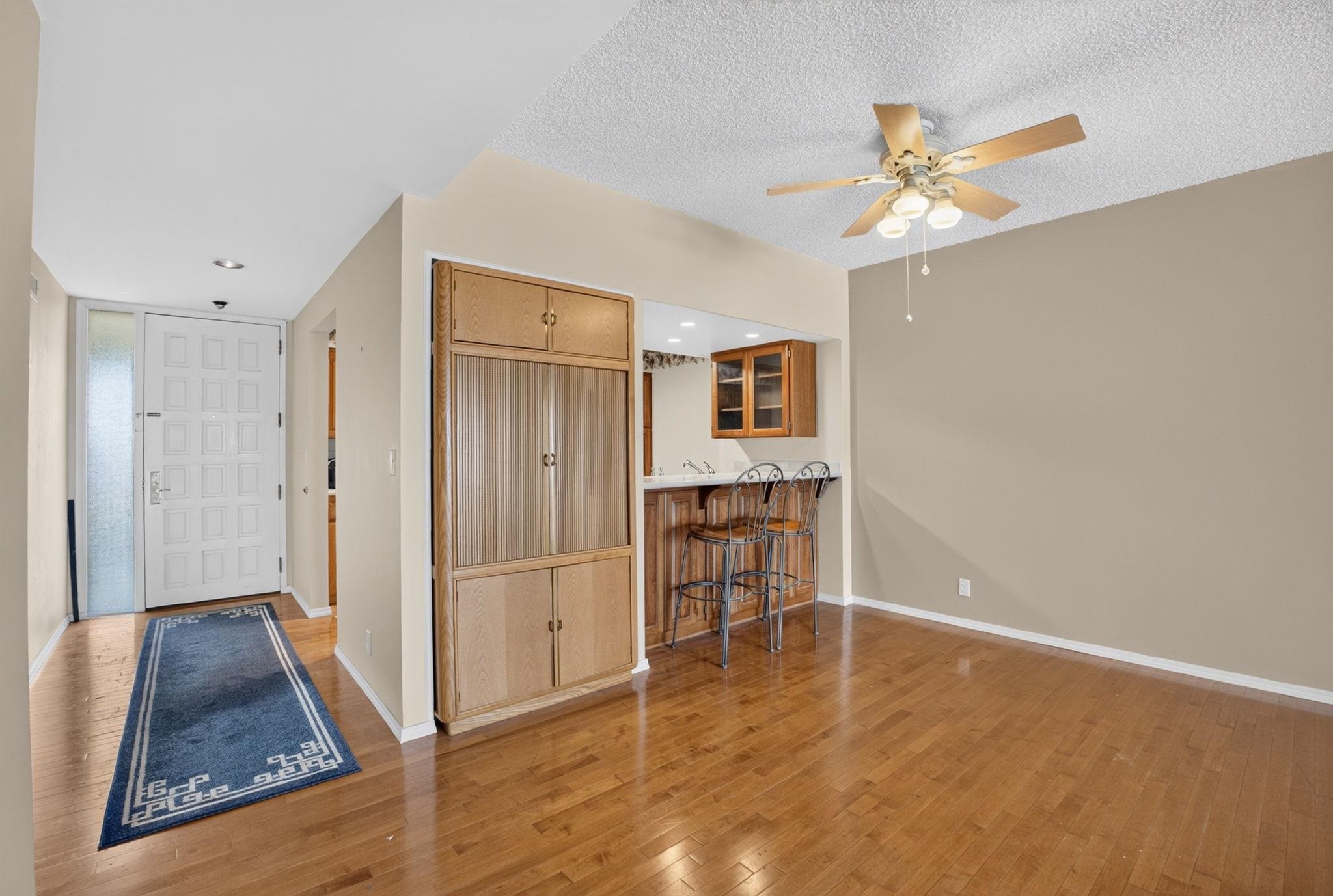 700 W 7th Ave - Photo 12