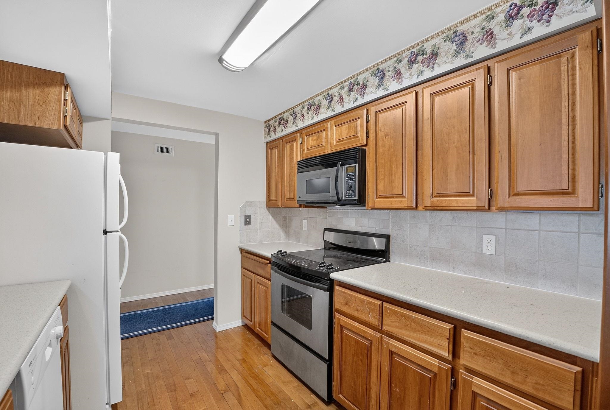 700 W 7th Ave - Photo 16