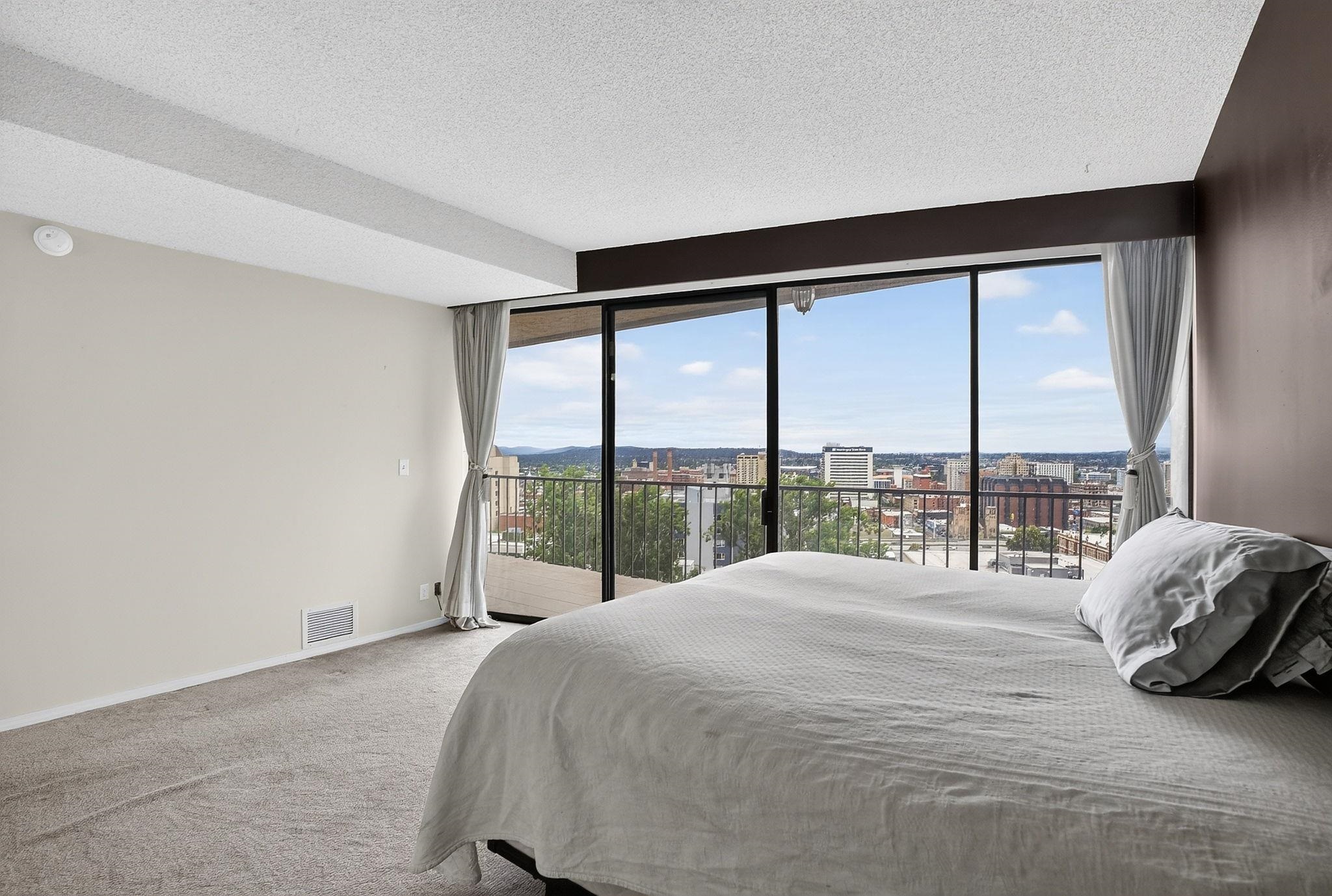 700 W 7th Ave - Photo 22