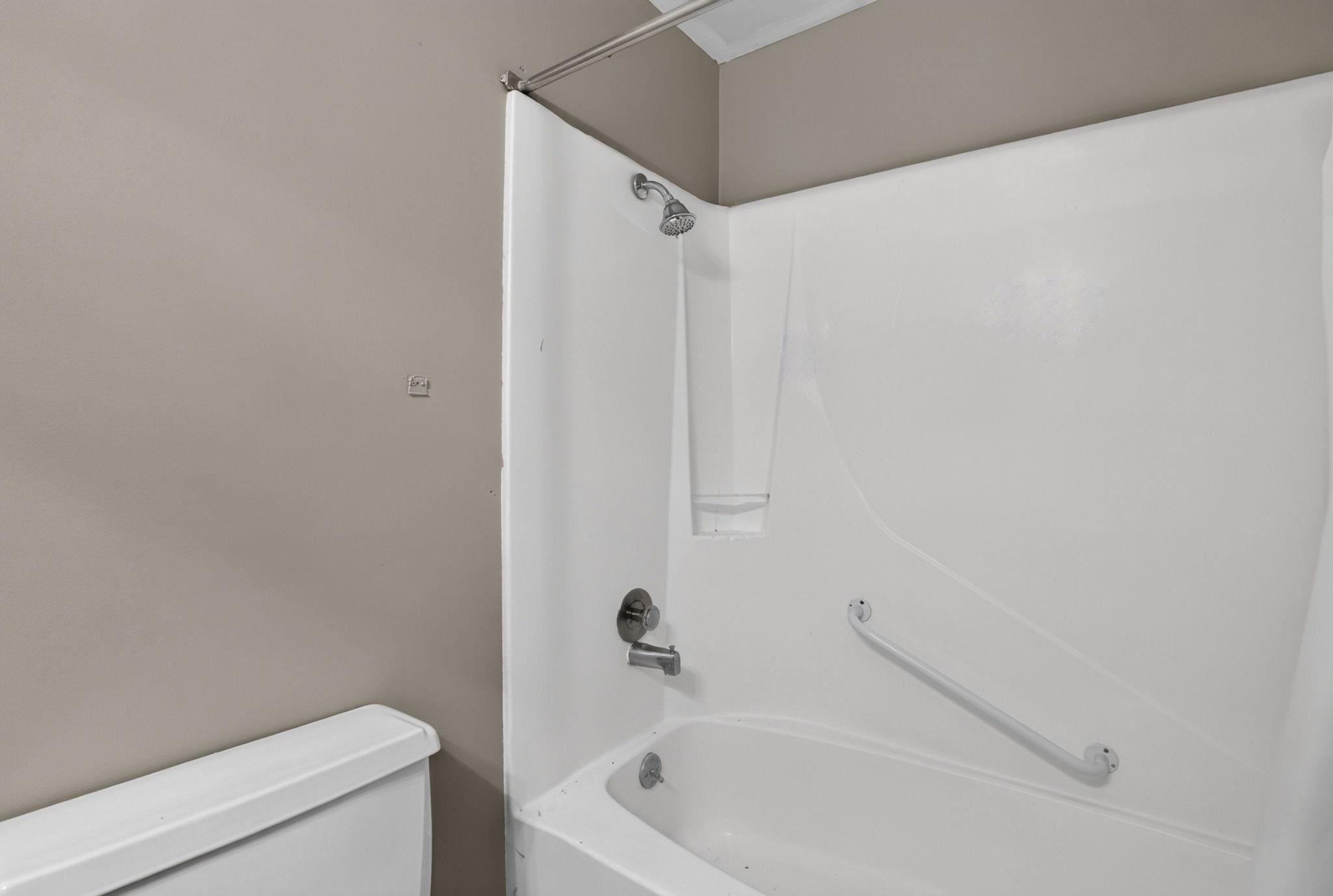 700 W 7th Ave - Photo 28