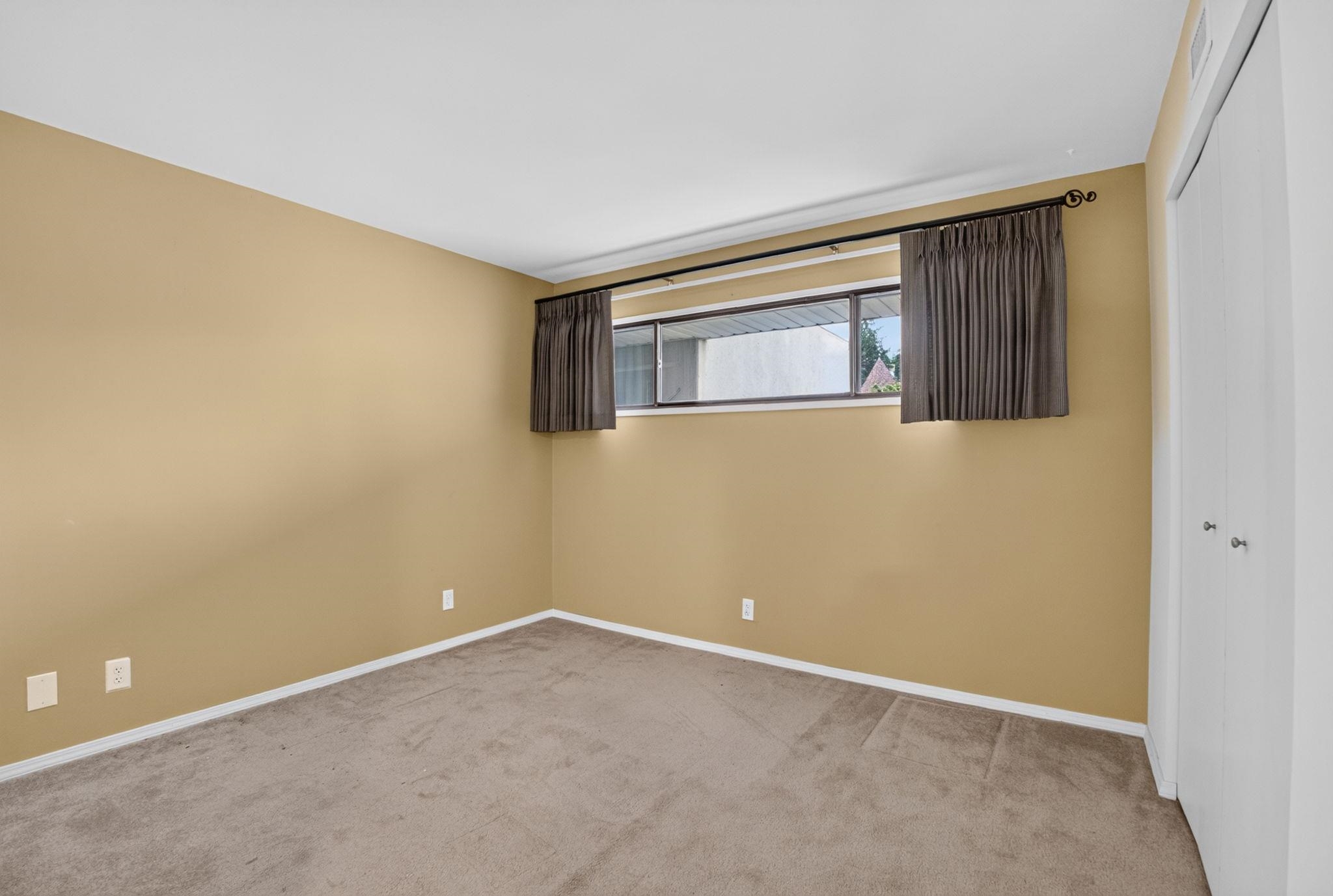 700 W 7th Ave - Photo 29