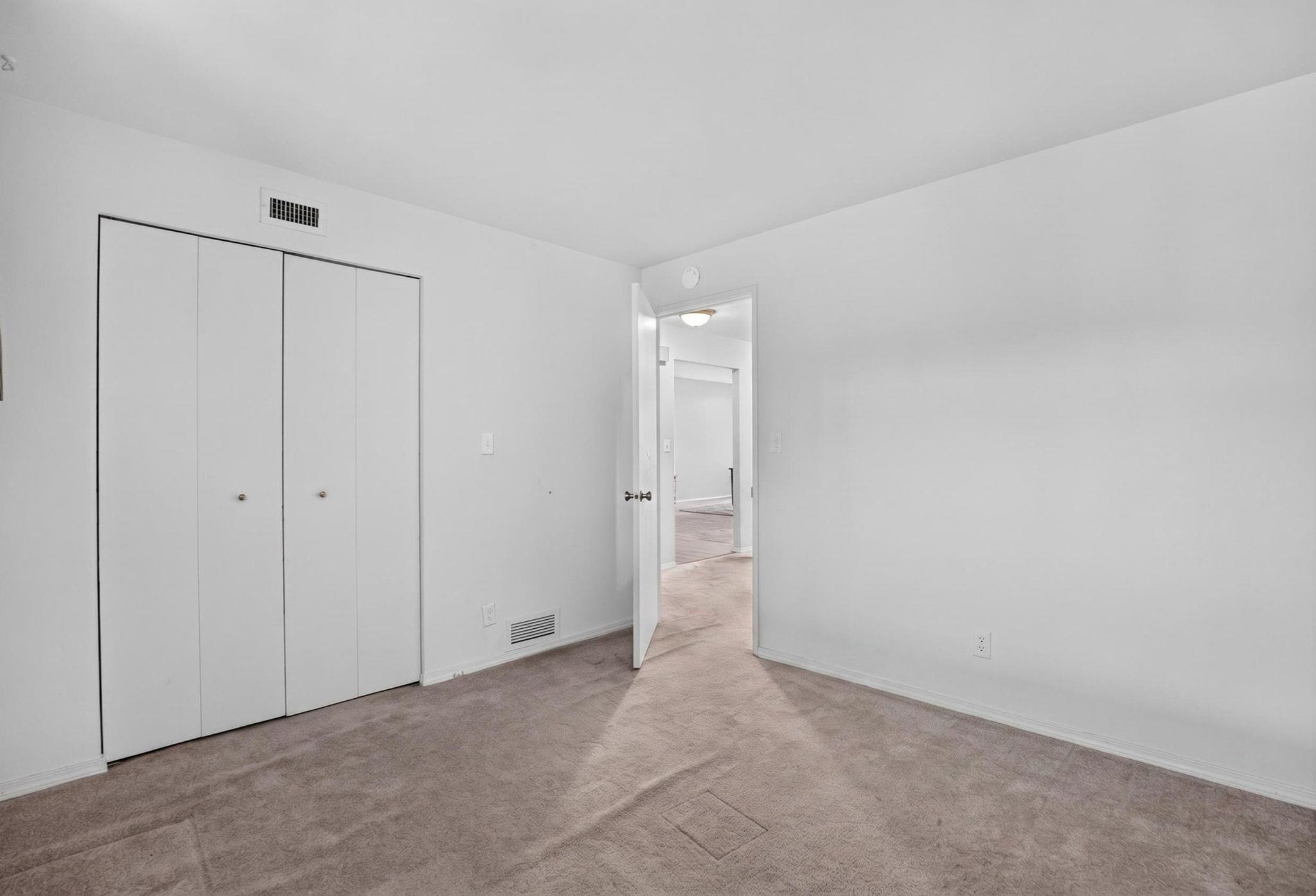 700 W 7th Ave - Photo 30