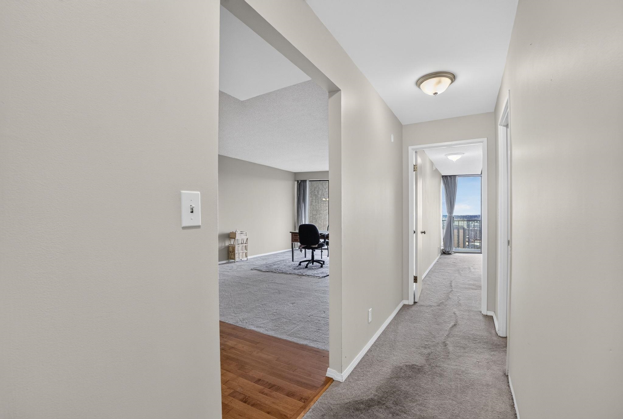 700 W 7th Ave - Photo 31