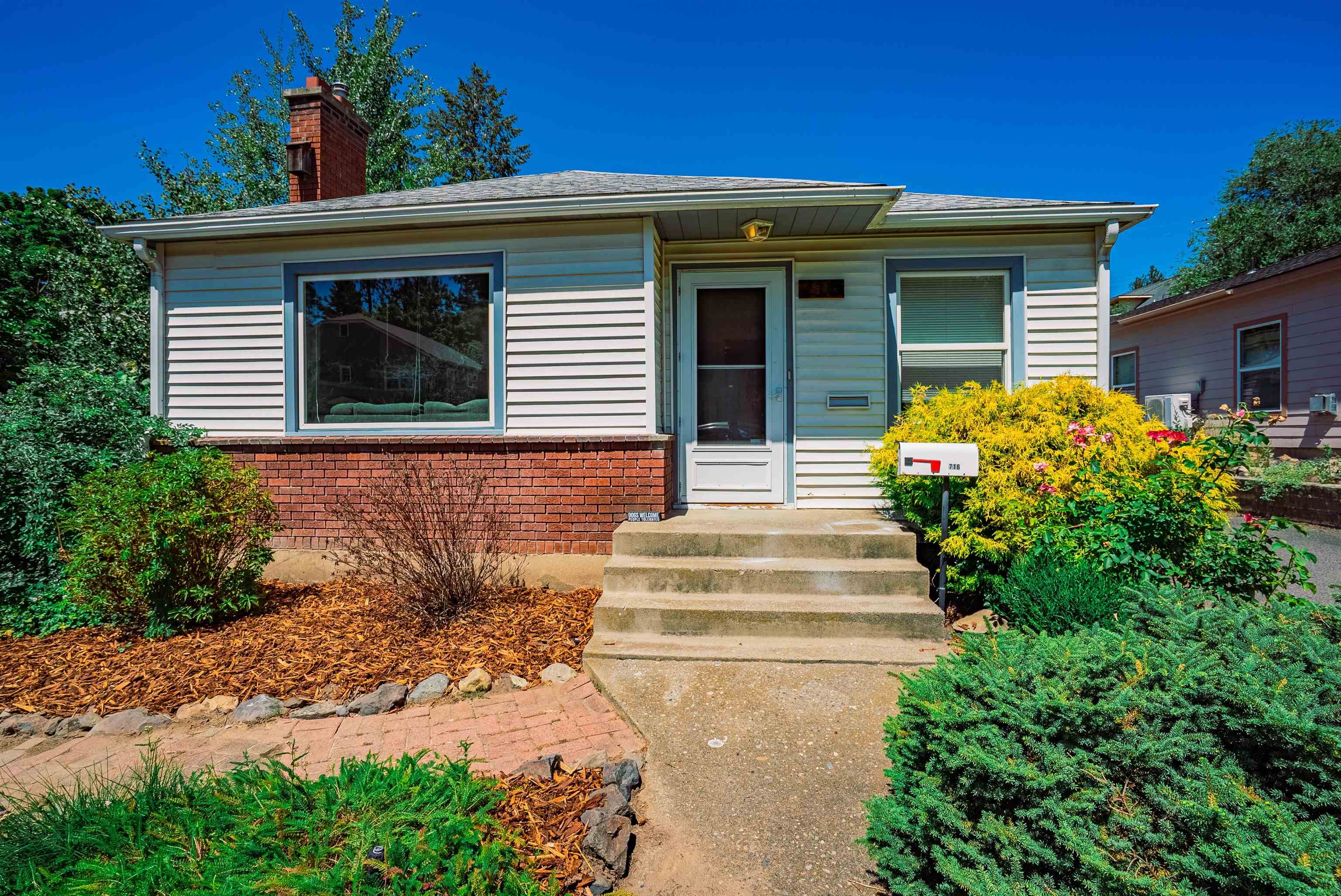 716 W 15th Ave - Photo 1