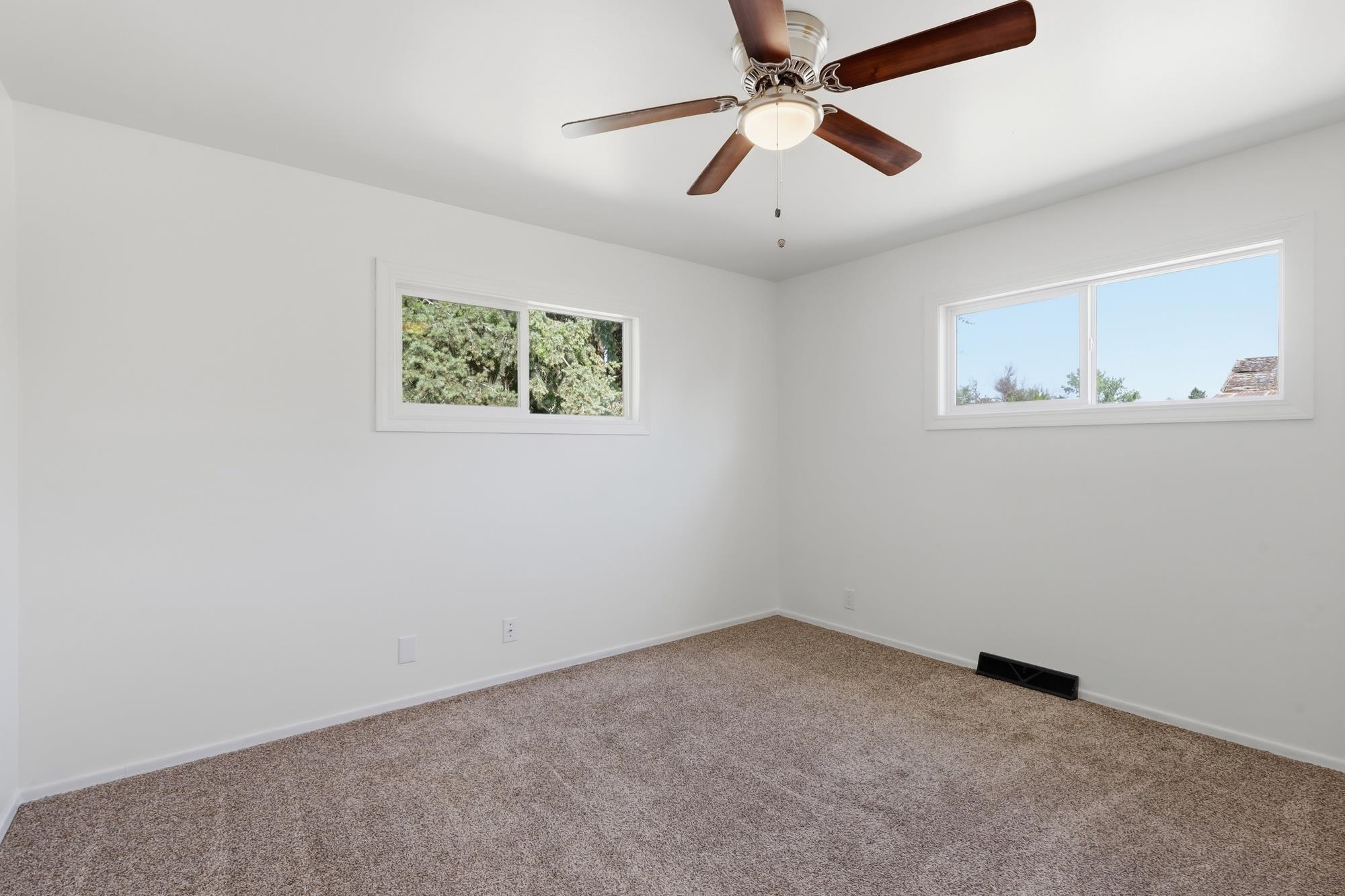 25815 E River Rd - Photo 15