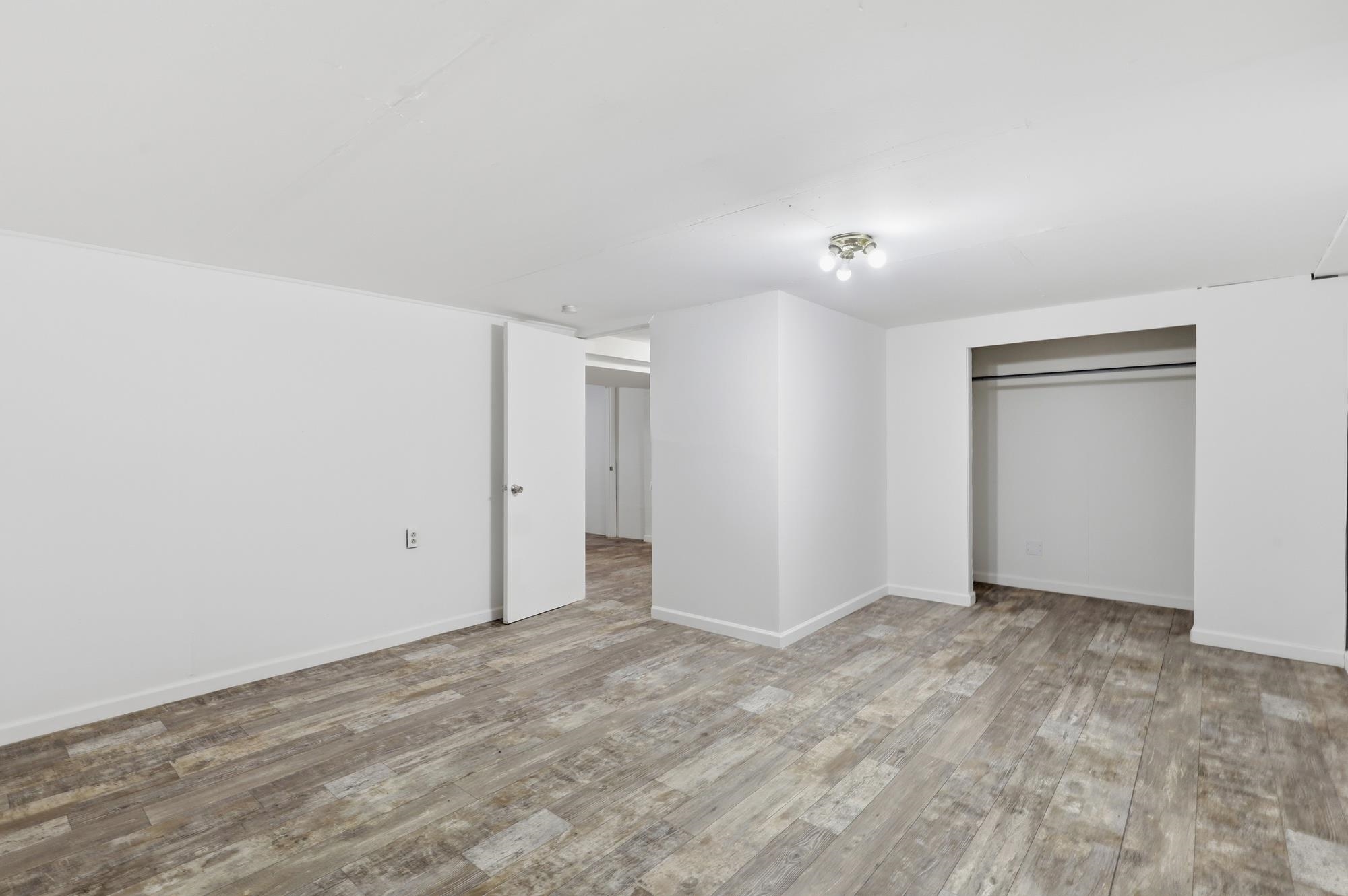 25815 E River Rd - Photo 22