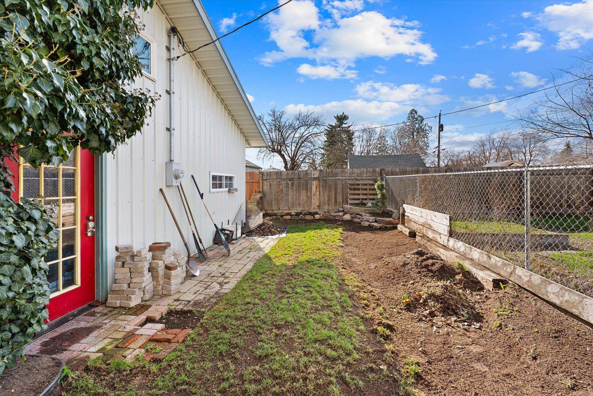 727 E Wabash Ave - Photo 9