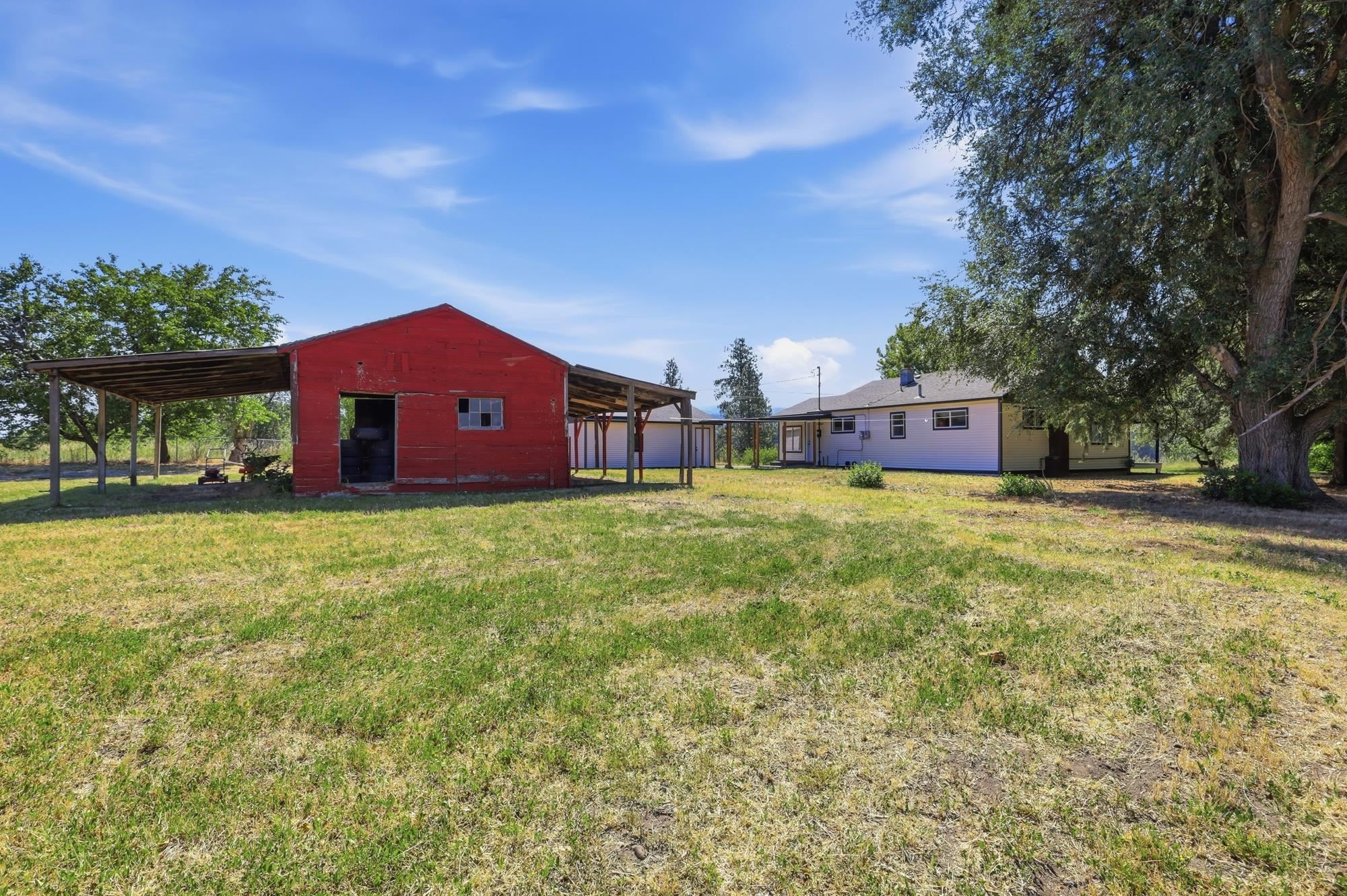 25815 E River Rd - Photo 32