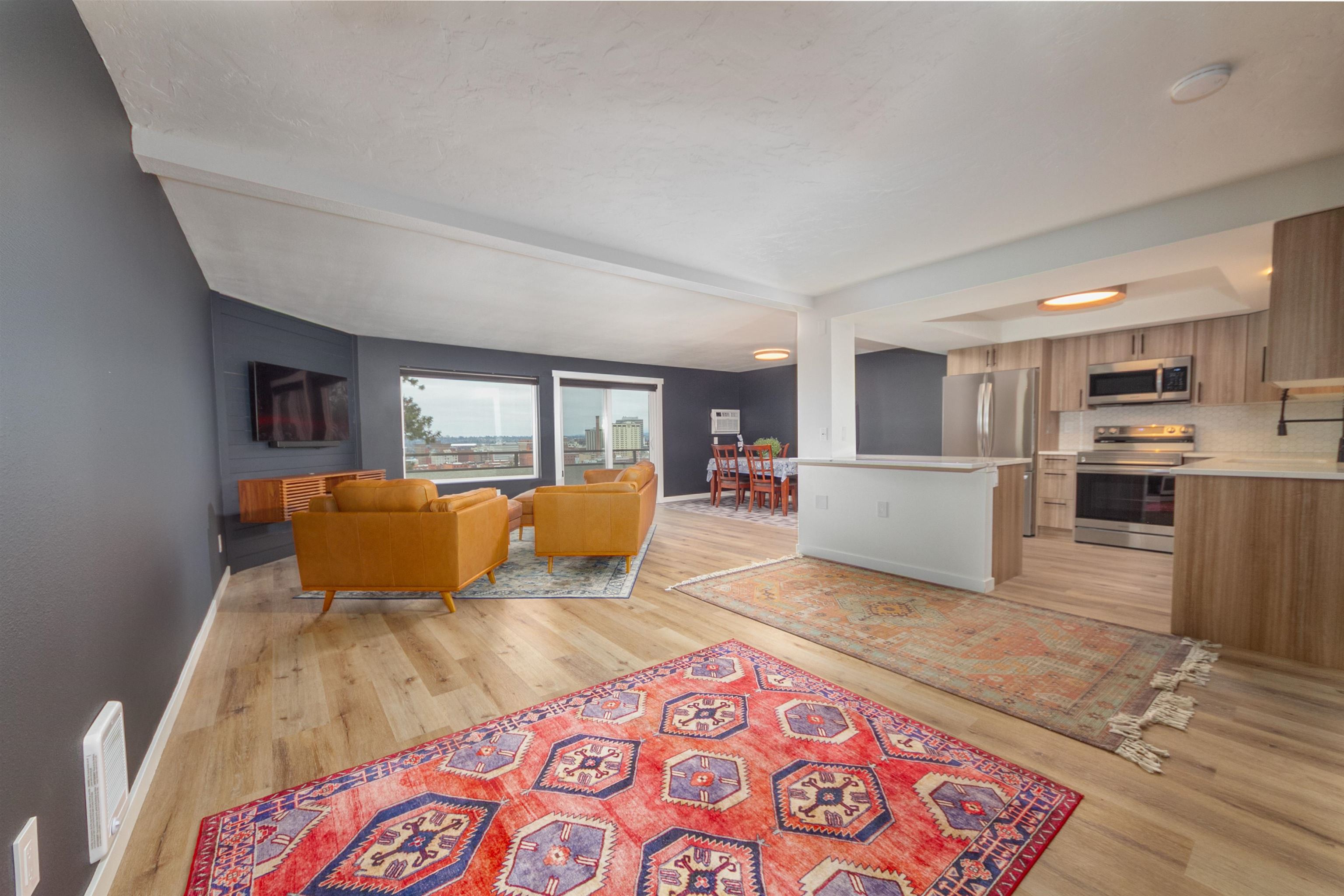 1111 W 6th Ave - Photo 2