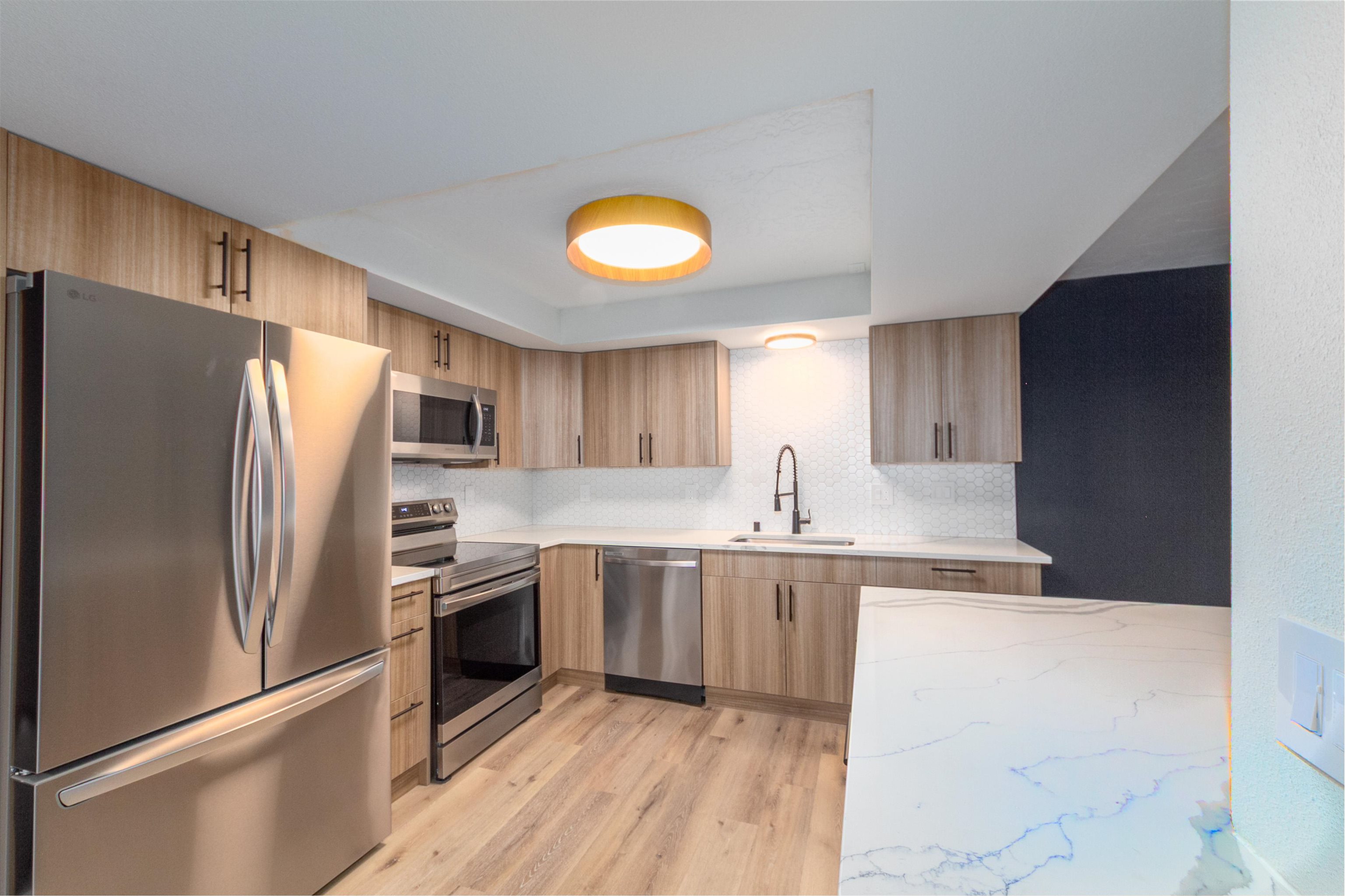 1111 W 6th Ave - Photo 11