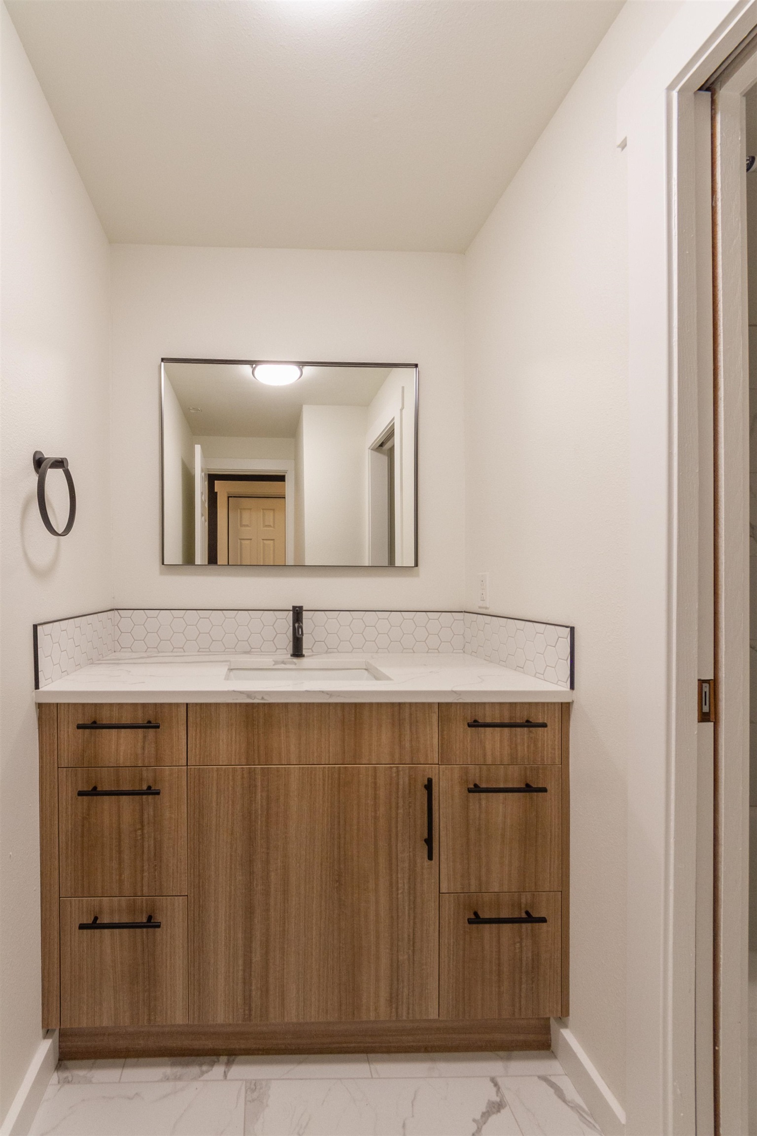 1111 W 6th Ave - Photo 17