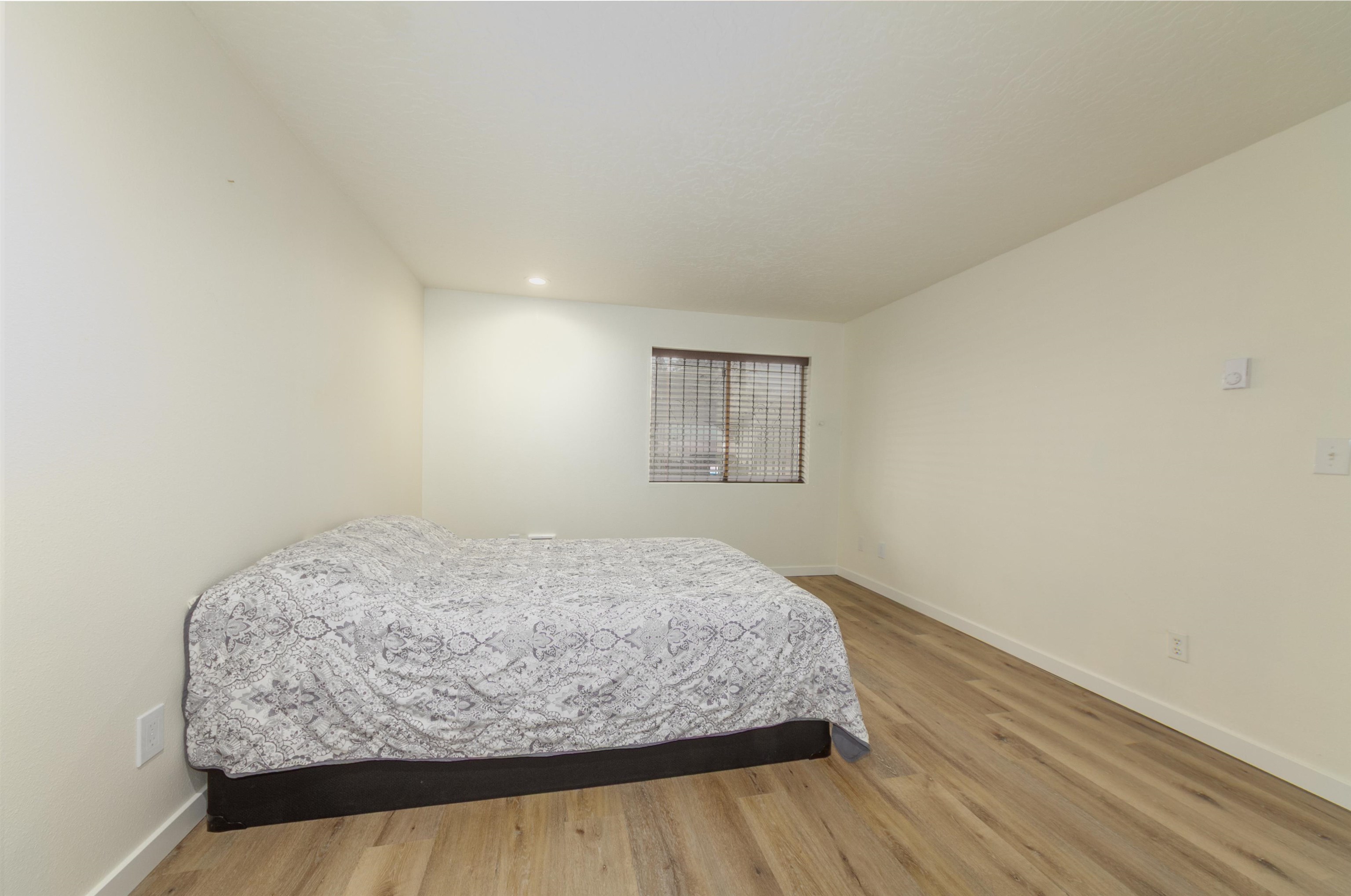 1111 W 6th Ave - Photo 21
