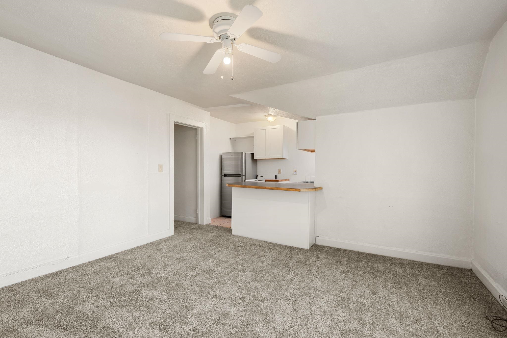 2022 W College Ave - Photo 9