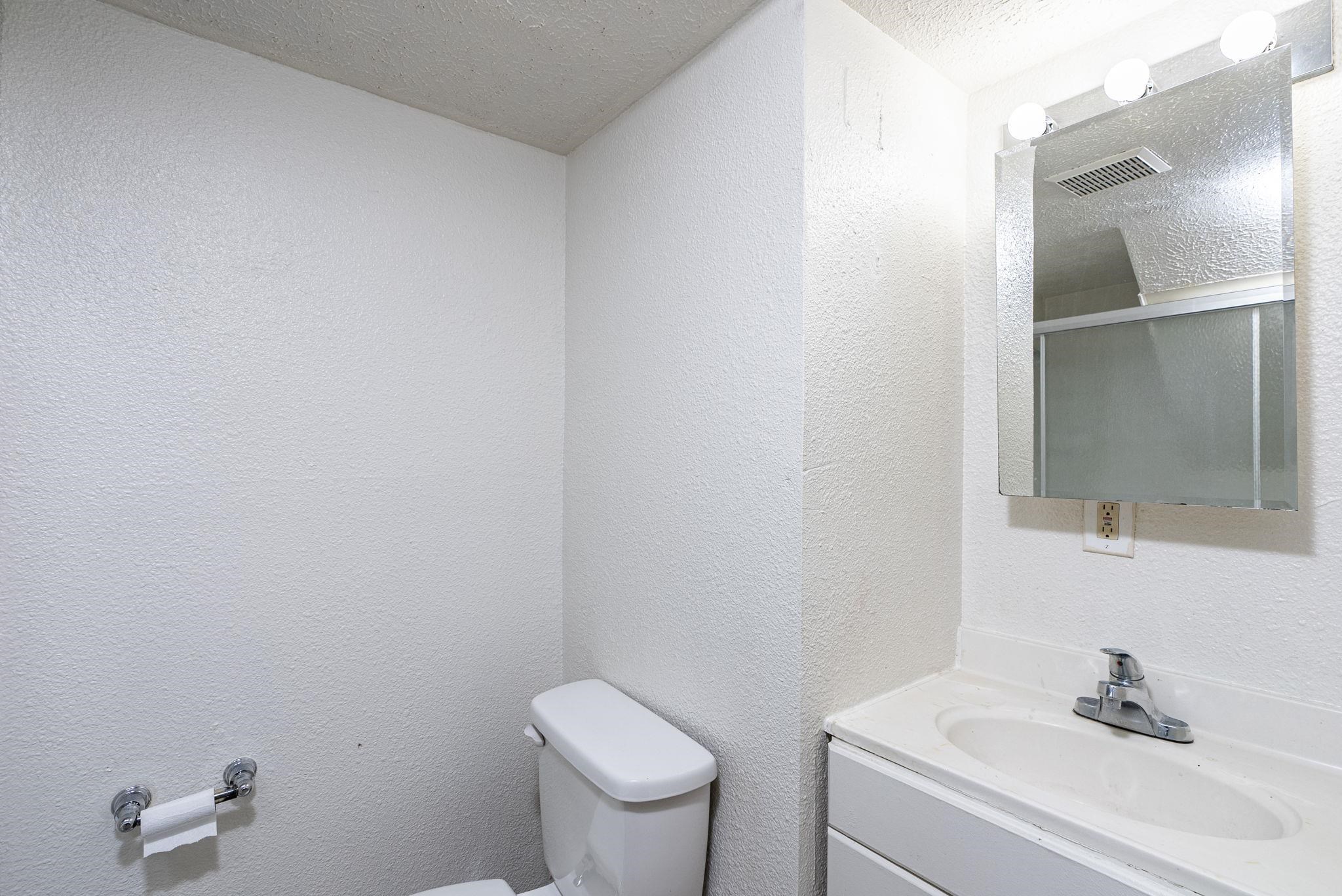 2022 W College Ave - Photo 10