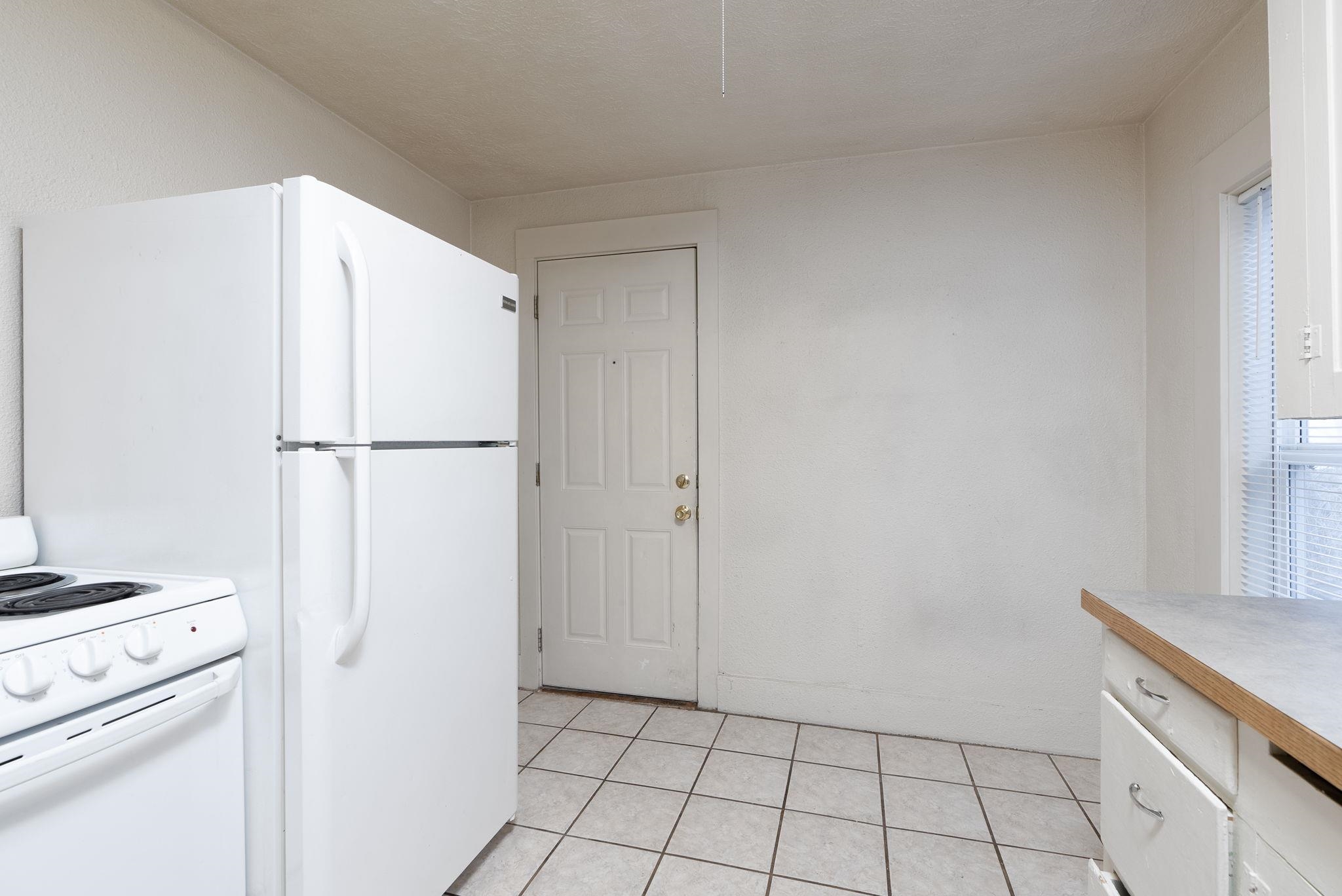 2022 W College Ave - Photo 21