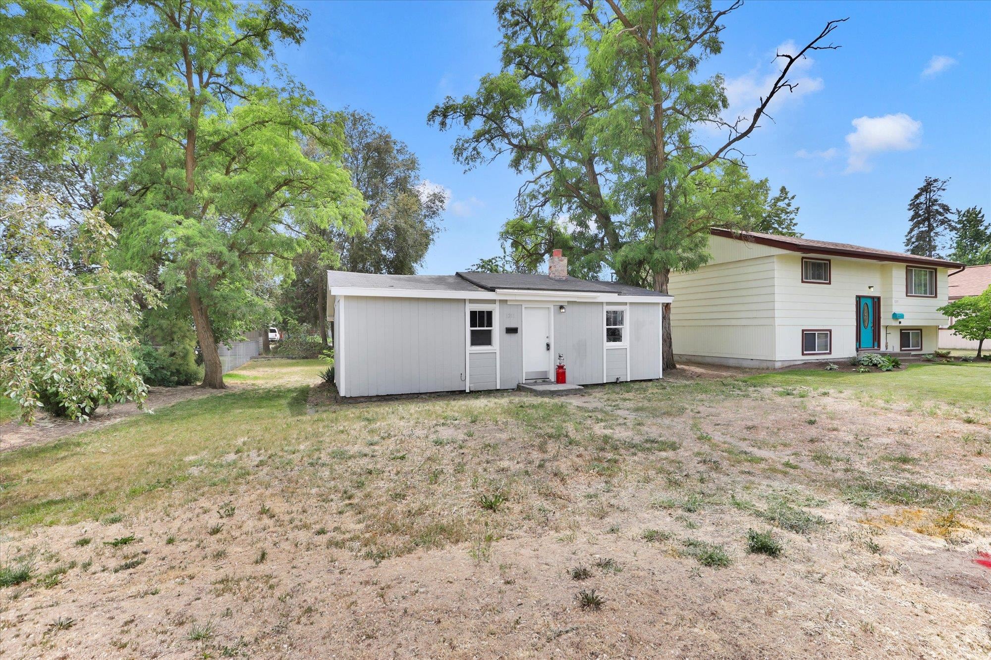 1211 W Bismark Ave - Photo 3