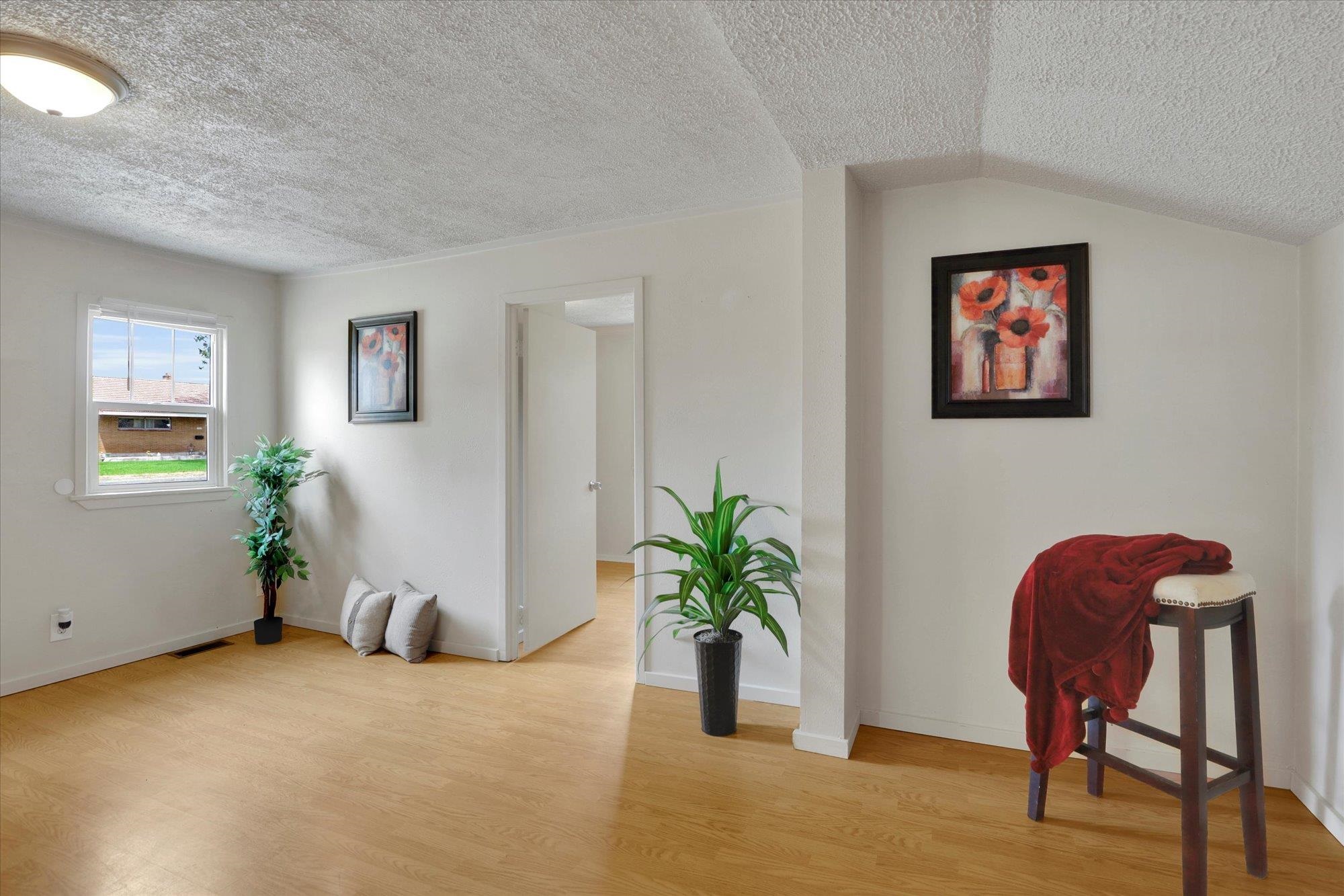 1211 W Bismark Ave - Photo 11