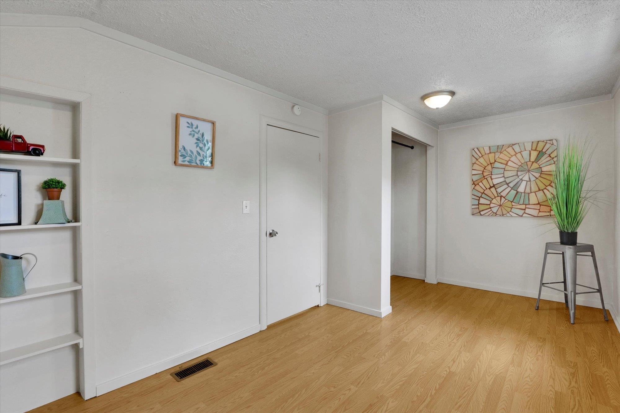 1211 W Bismark Ave - Photo 13