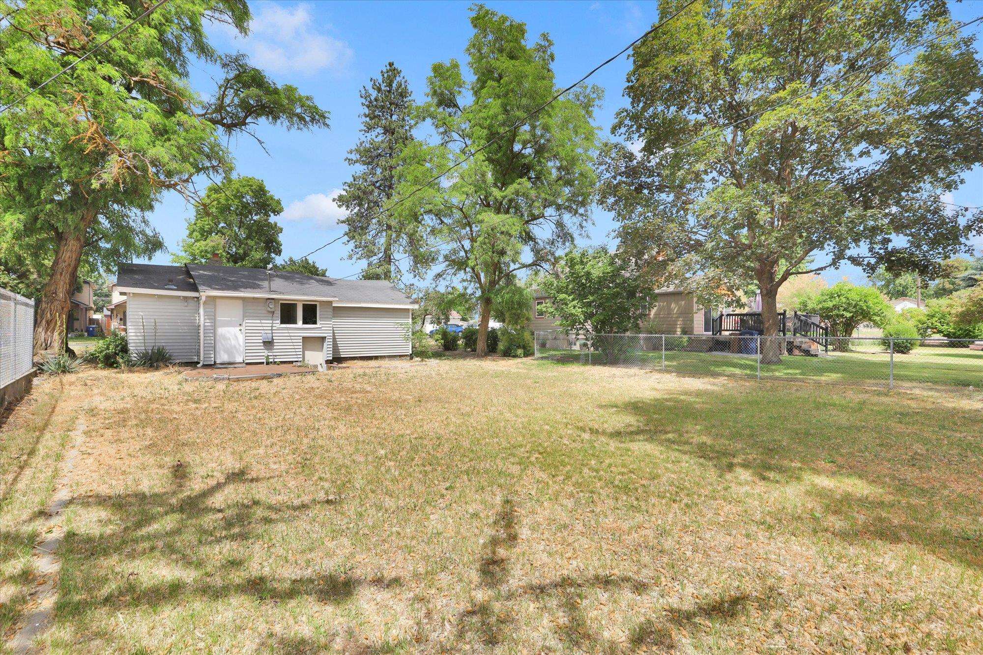 1211 W Bismark Ave - Photo 20