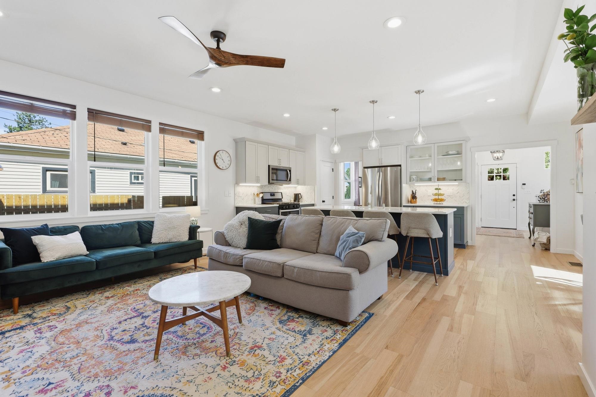 806 E 10th Ave - Photo 11