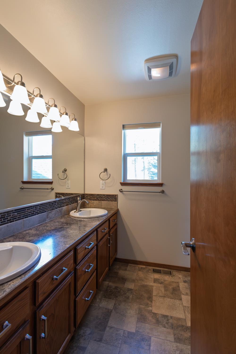 7511 W Greenside Ct - Photo 15