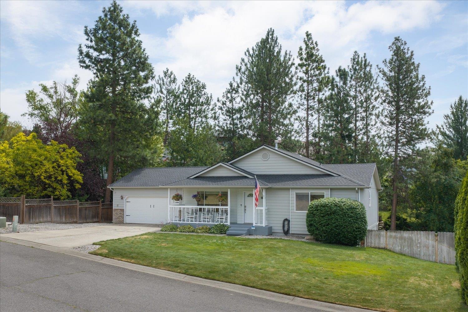 8202 E Tony Ln - Photo 1