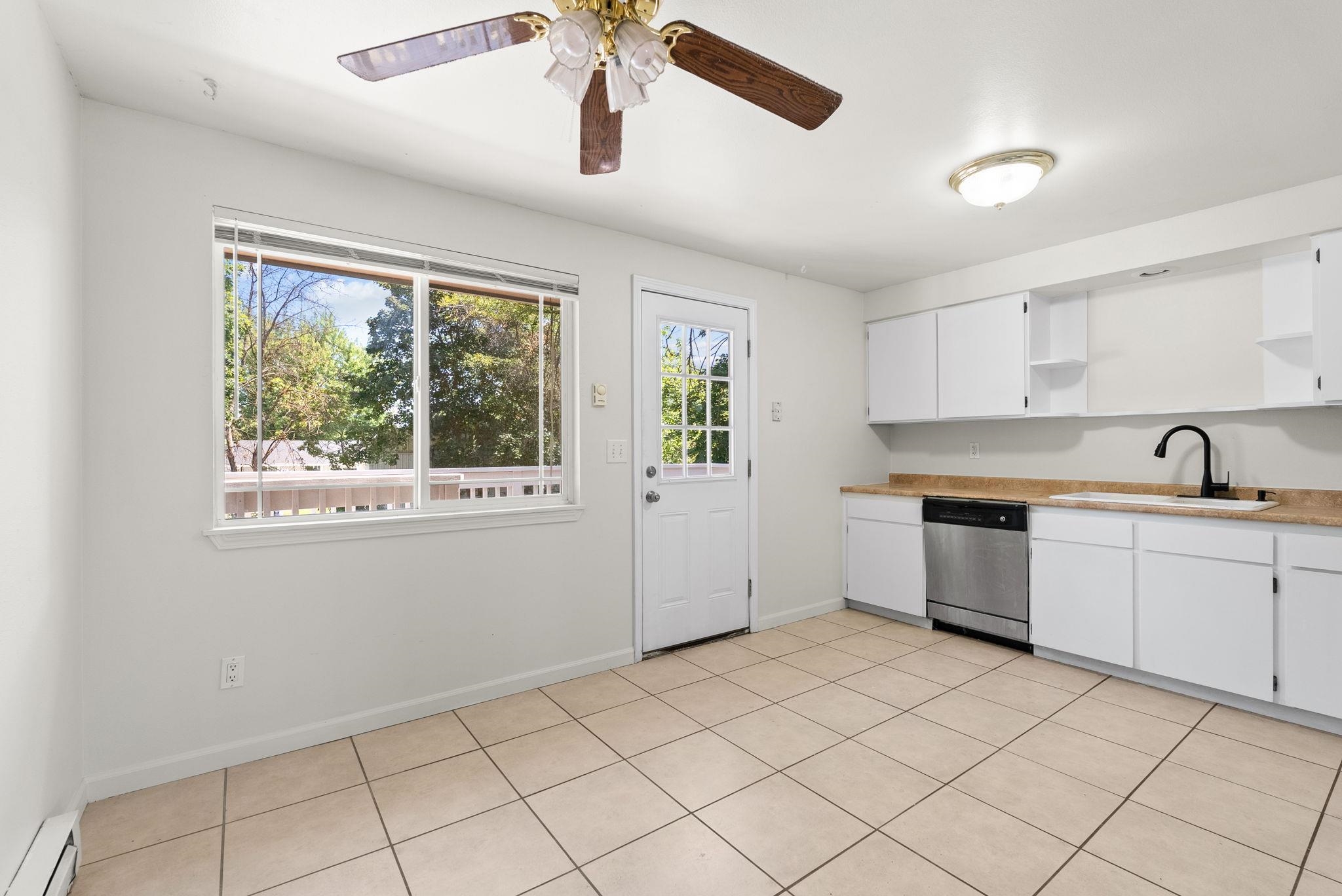 7906 N Dakota St - Photo 6