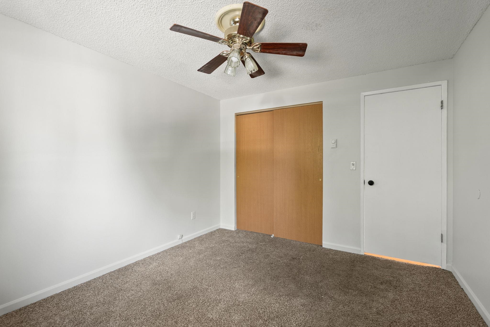 7906 N Dakota St - Photo 11