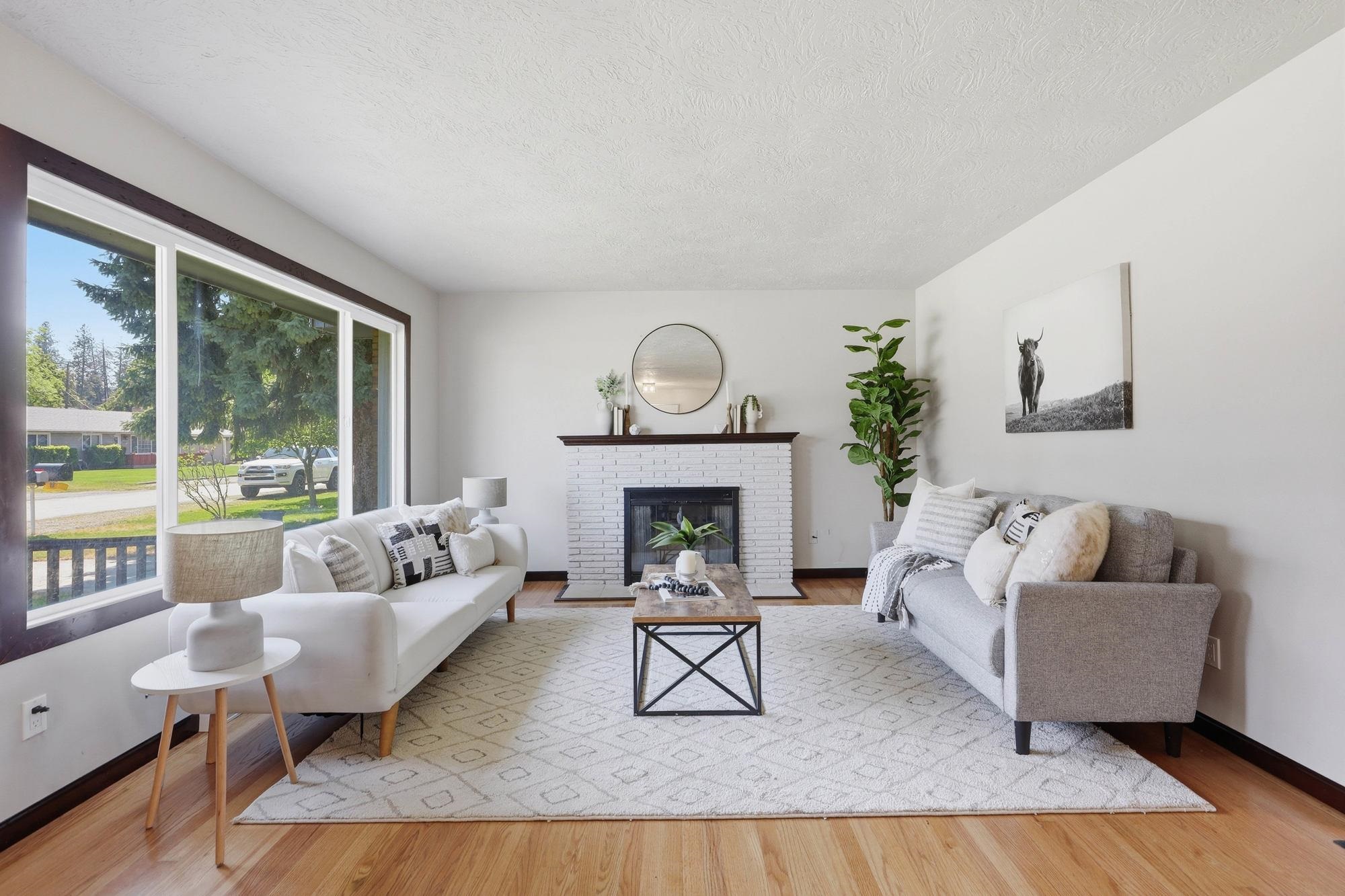 10811 E 7th Ave - Photo 4