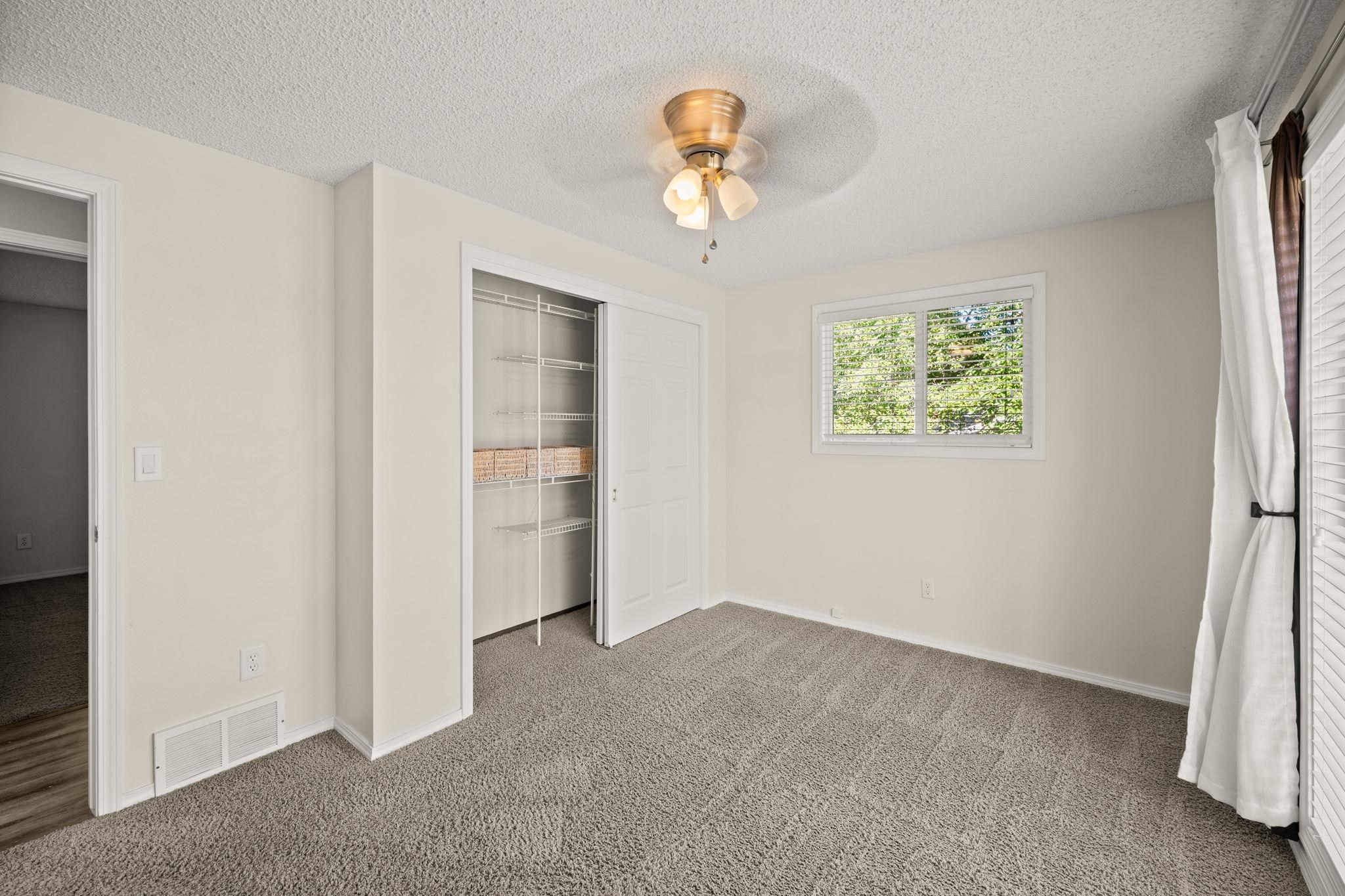 15313 E 14TH Ave - Photo 14