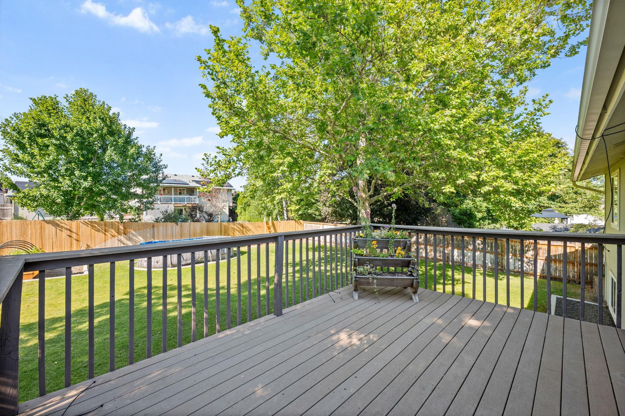 15313 E 14TH Ave - Photo 27