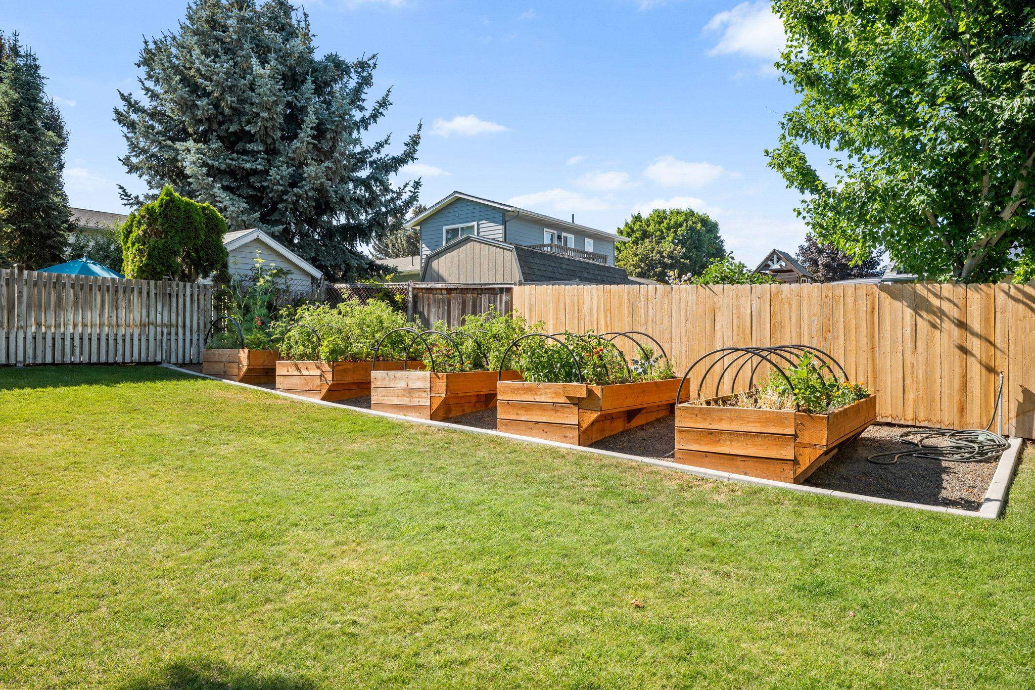 15313 E 14TH Ave - Photo 33
