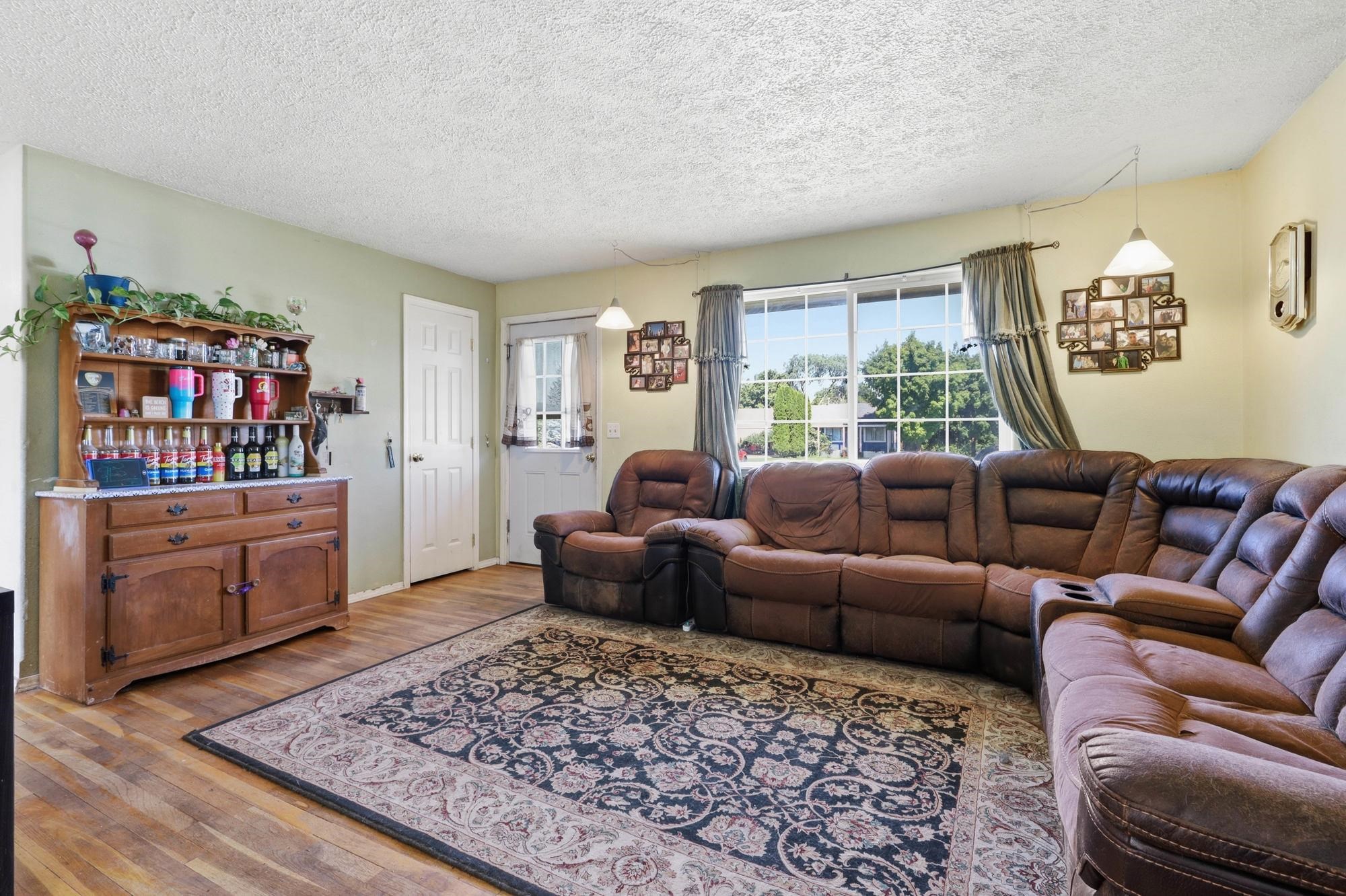 2809 N JOHNSON Ct - Photo 6