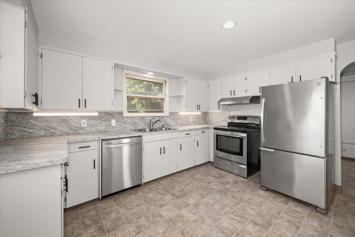 8121 E Marietta Ave - Photo 10