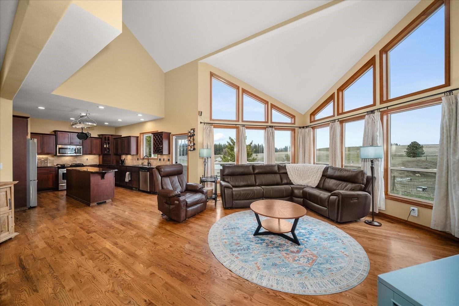 7303 E Bigelow Gulch Rd - Photo 3