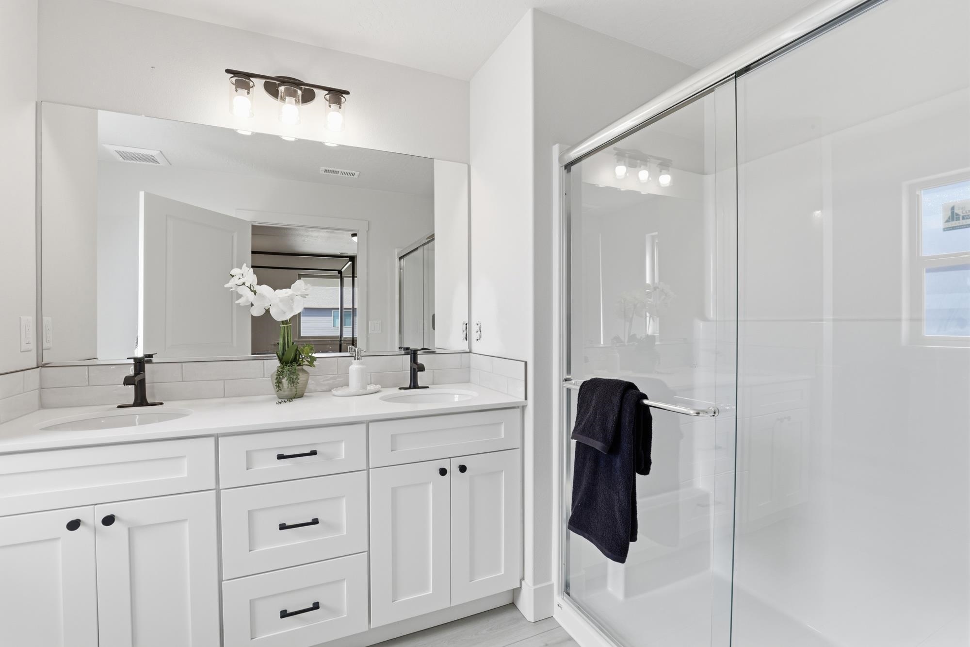 28 W 12th St - Photo 21
