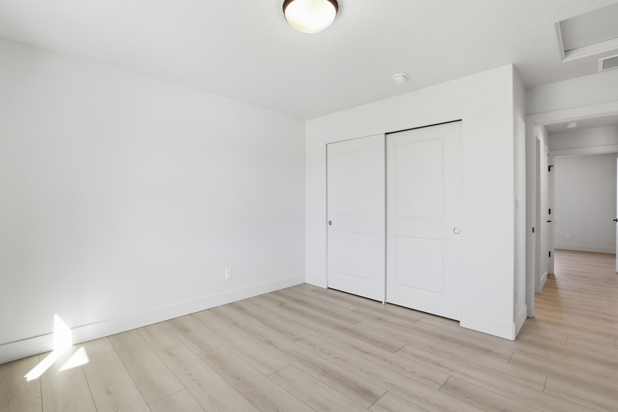 28 W 12th St - Photo 25
