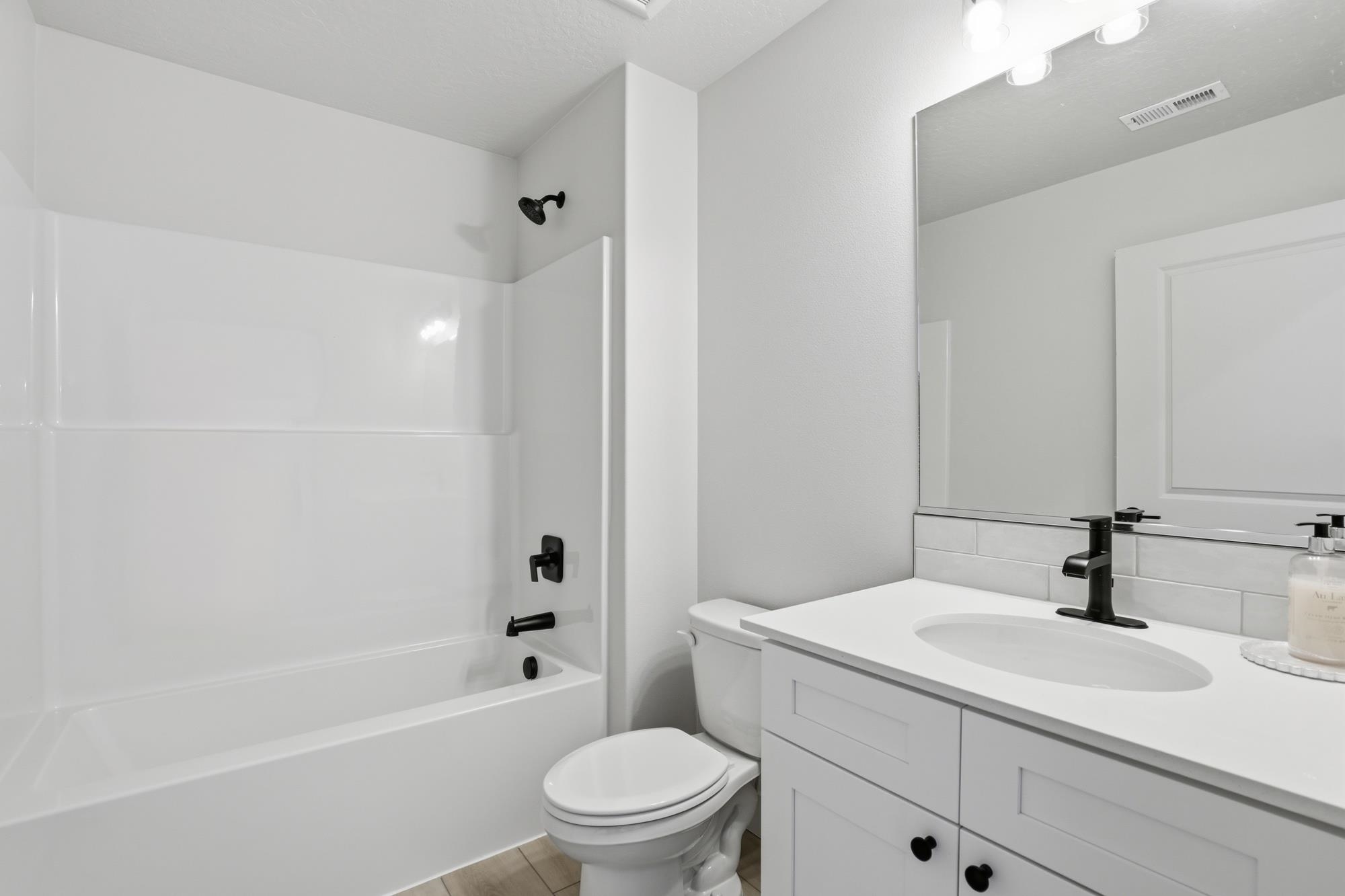 28 W 12th St - Photo 28