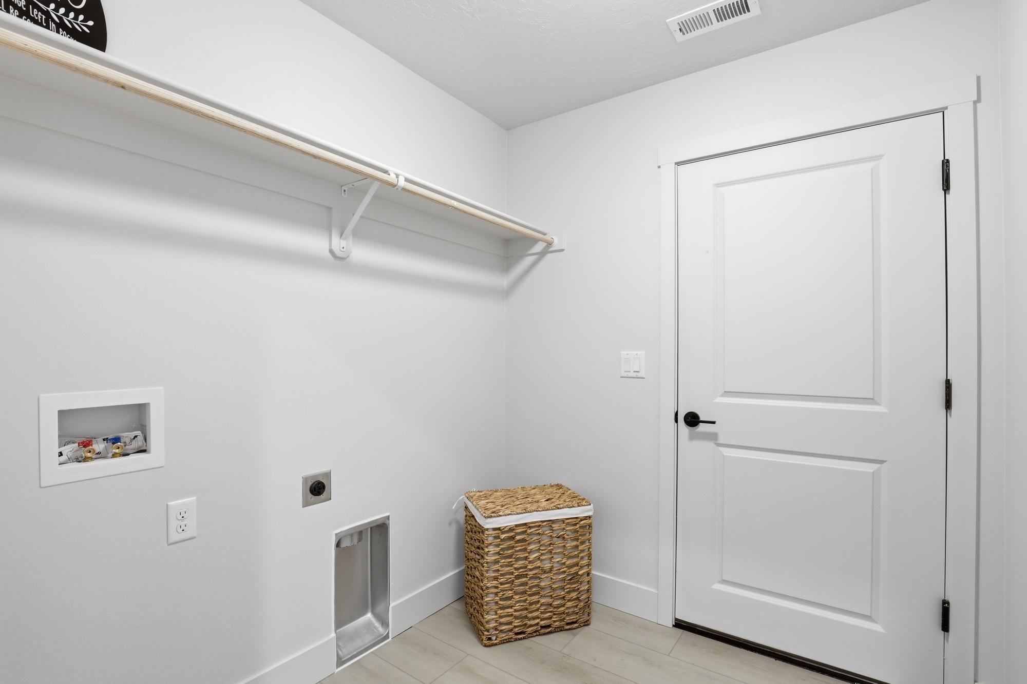 28 W 12th St - Photo 30