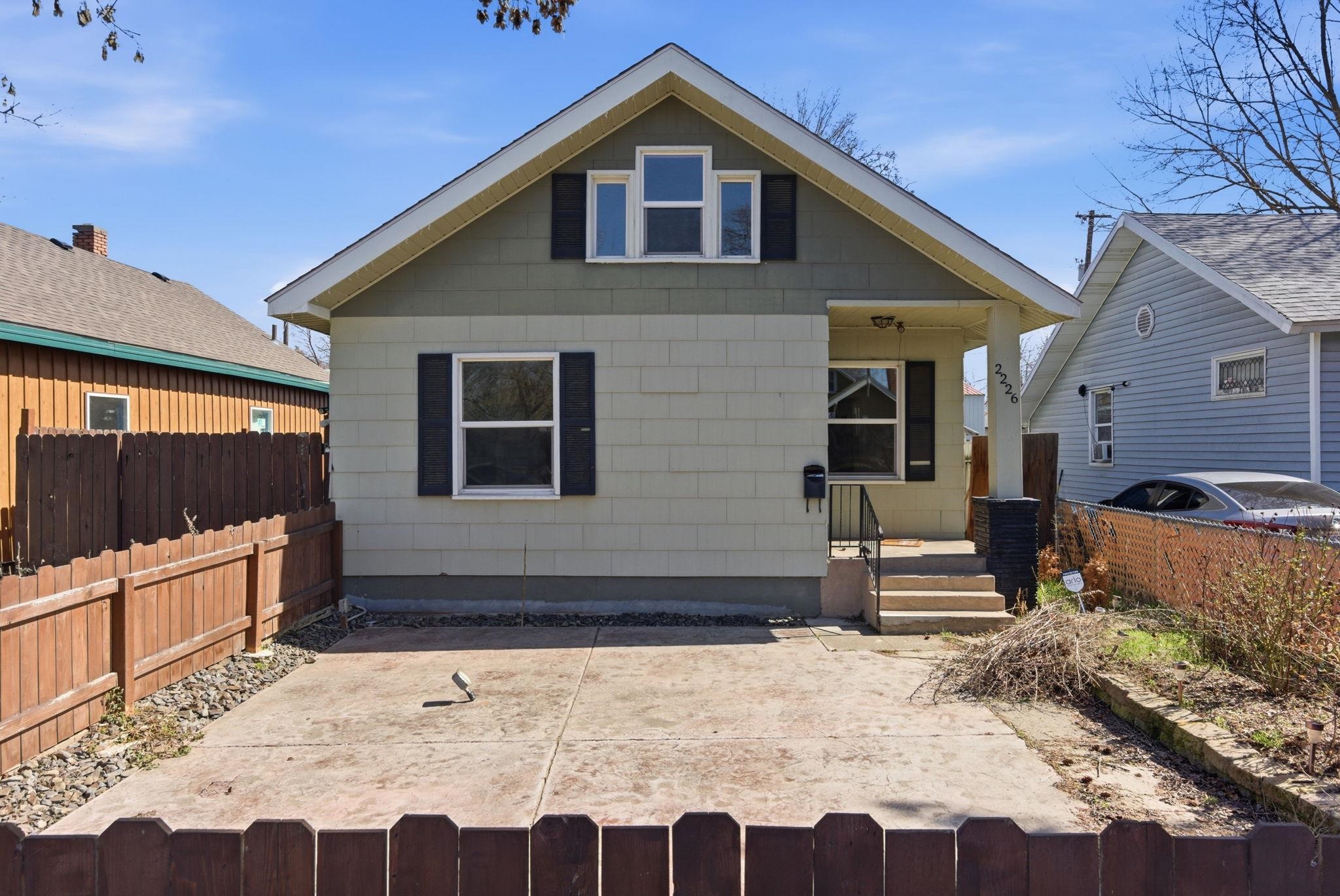 2226 N Morton St - Photo 1