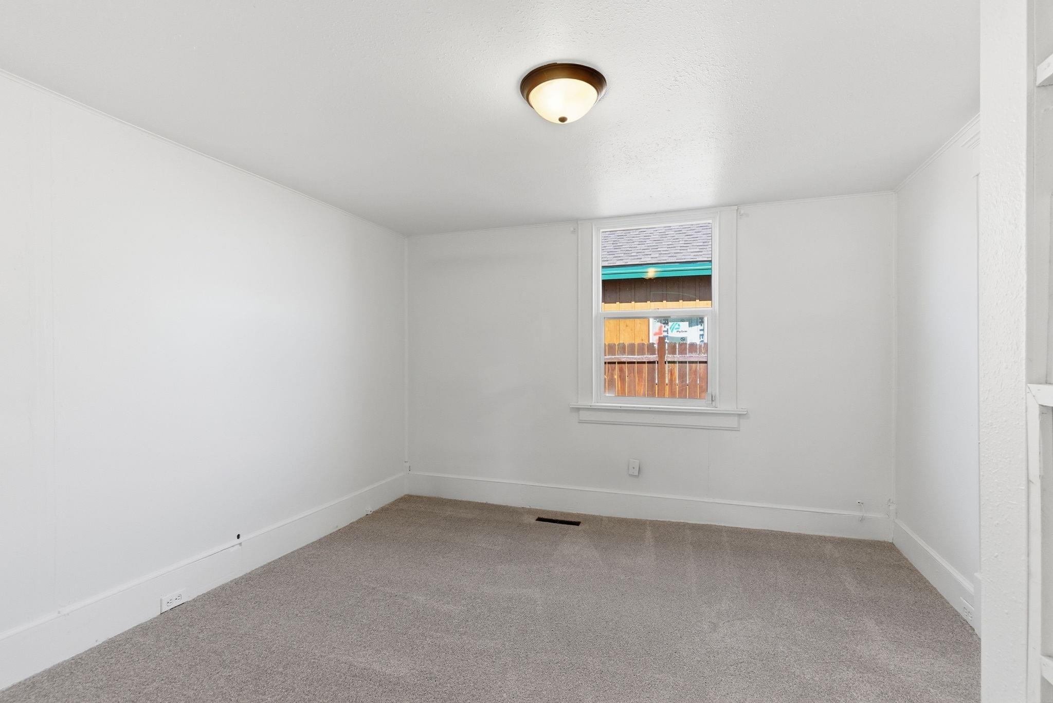 2226 N Morton St - Photo 11