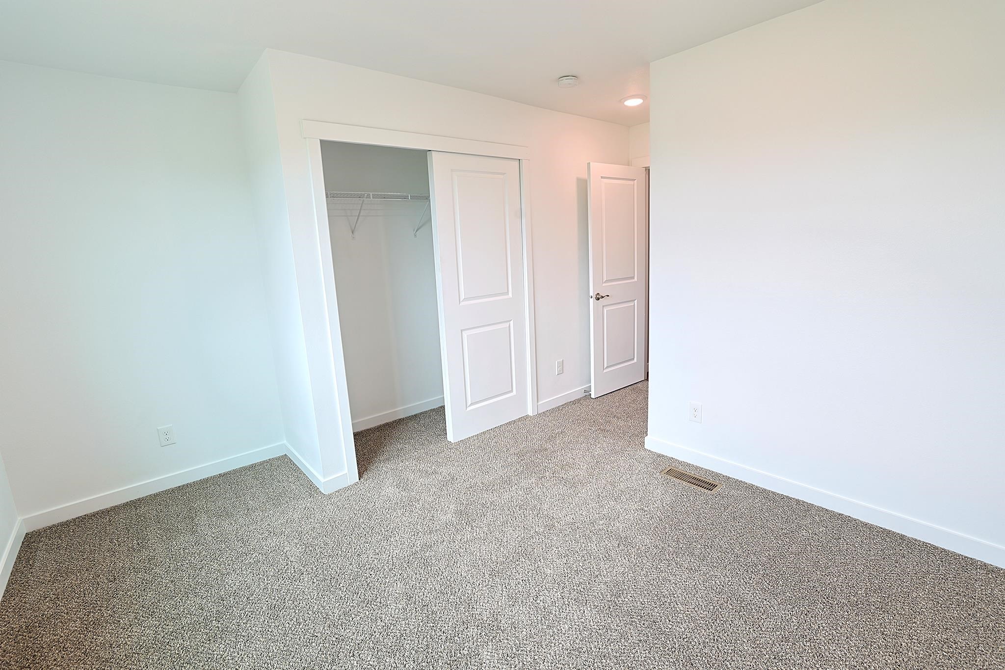 12213 S Stangland Rd - Photo 23