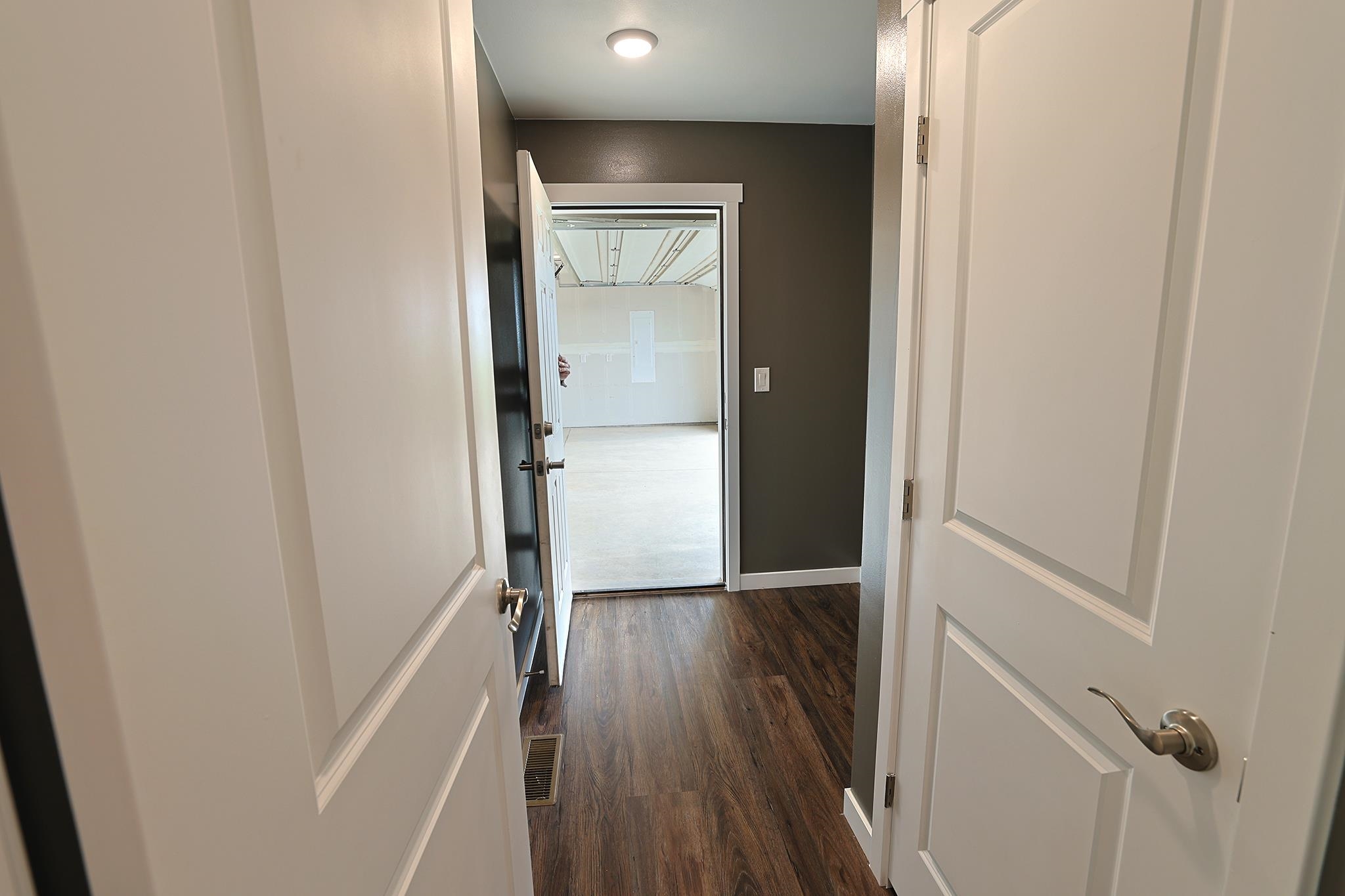 12213 S Stangland Rd - Photo 34