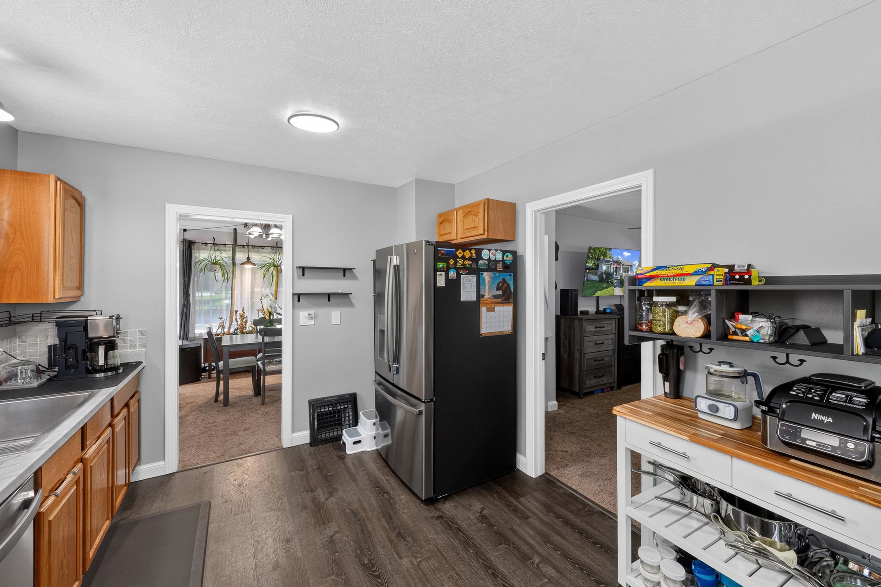 2507 E Mission Ave - Photo 12