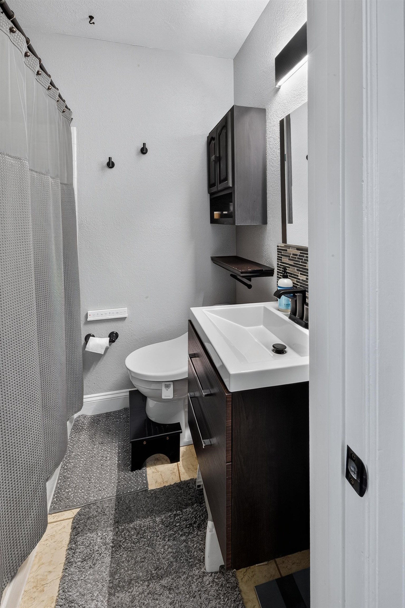 2507 E Mission Ave - Photo 19