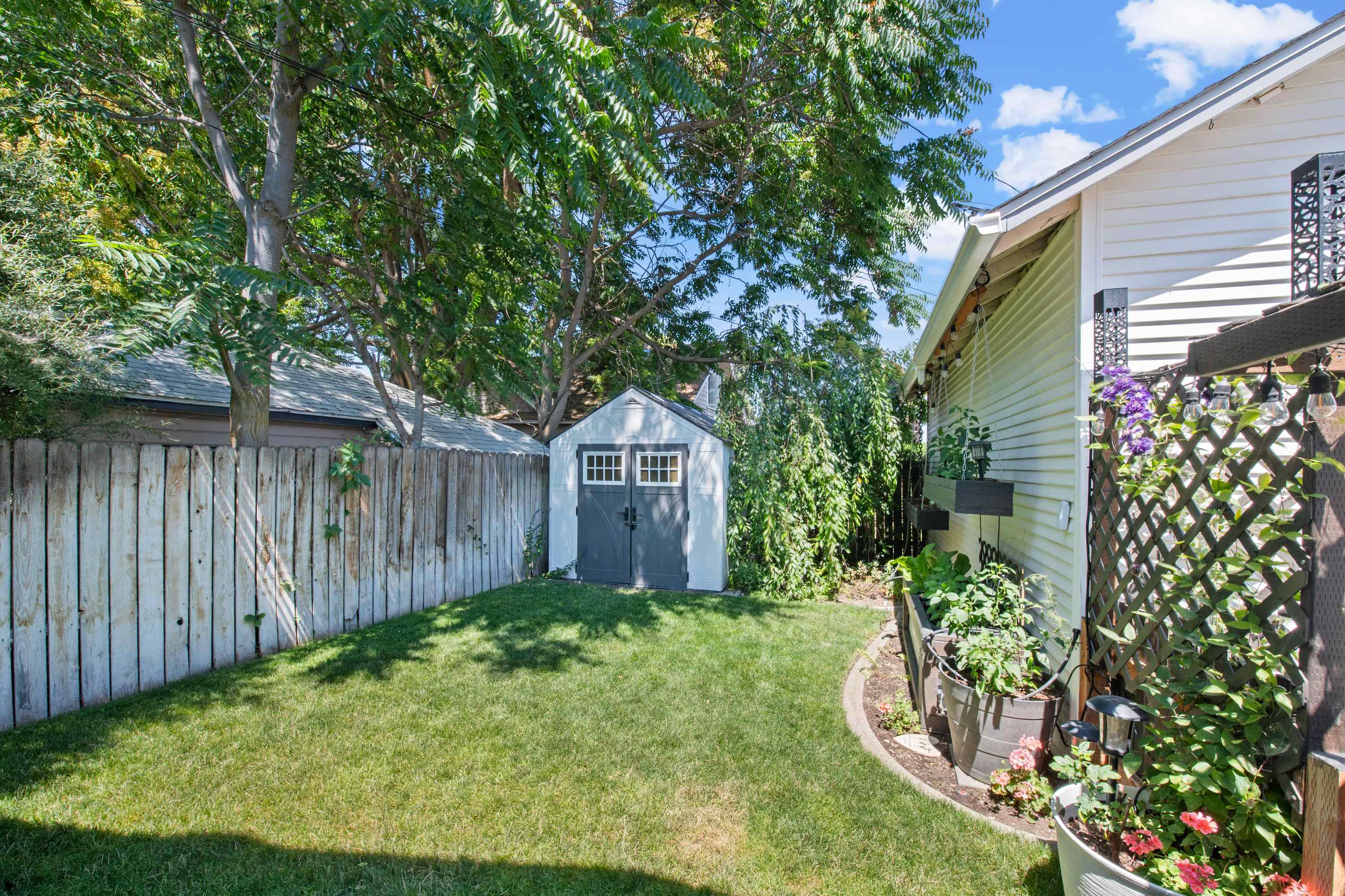 2507 E Mission Ave - Photo 32