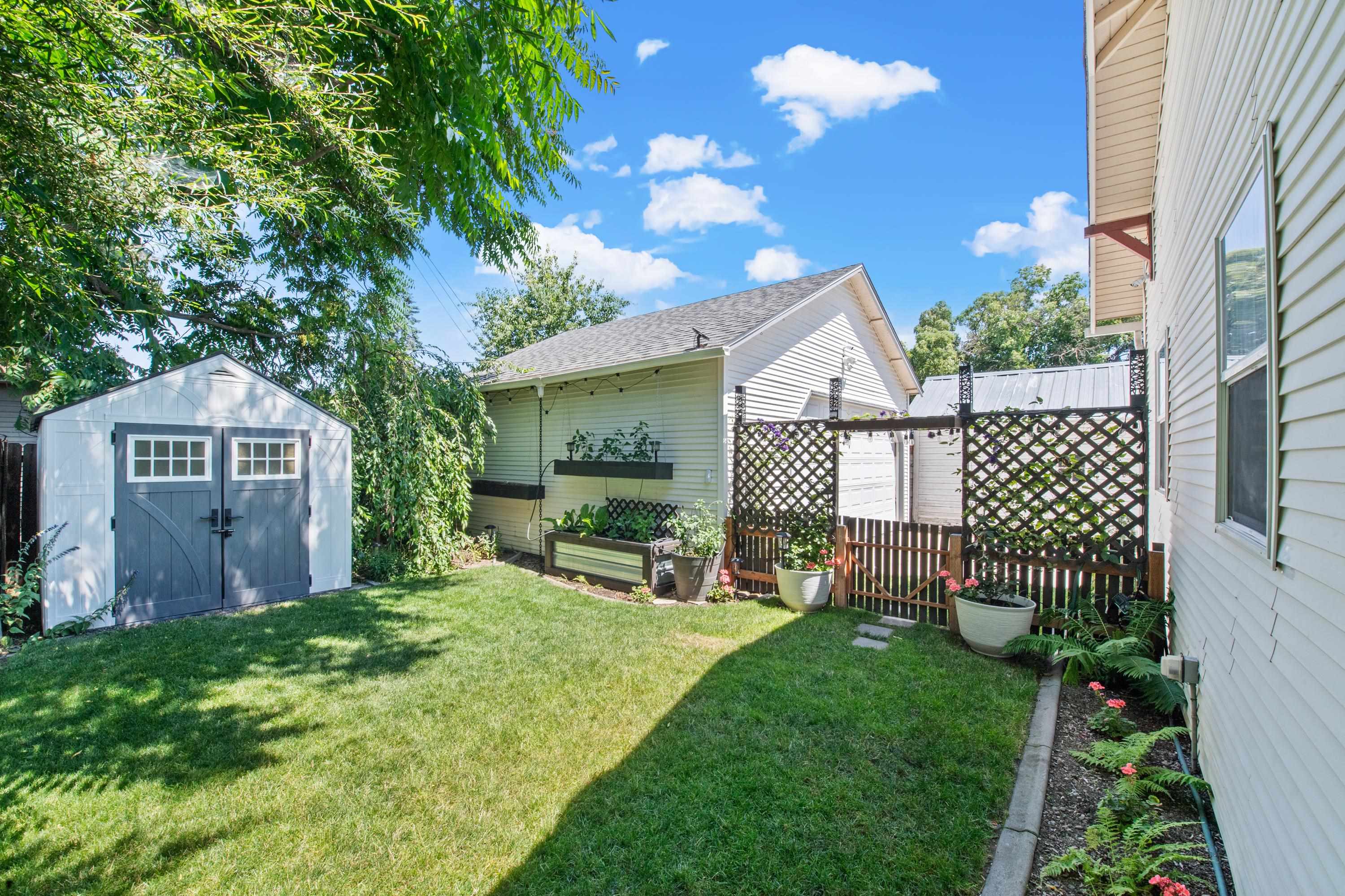 2507 E Mission Ave - Photo 33