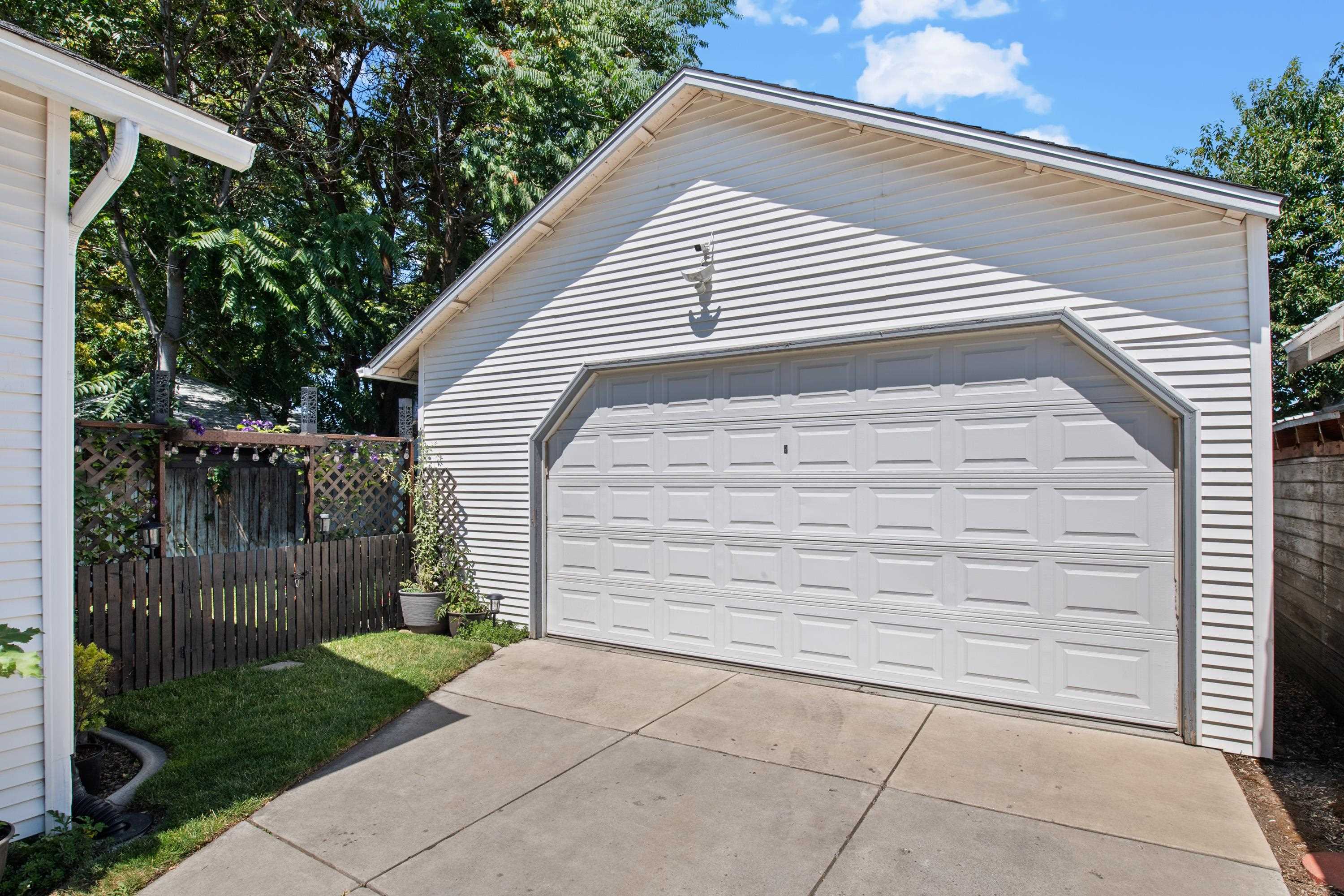 2507 E Mission Ave - Photo 36